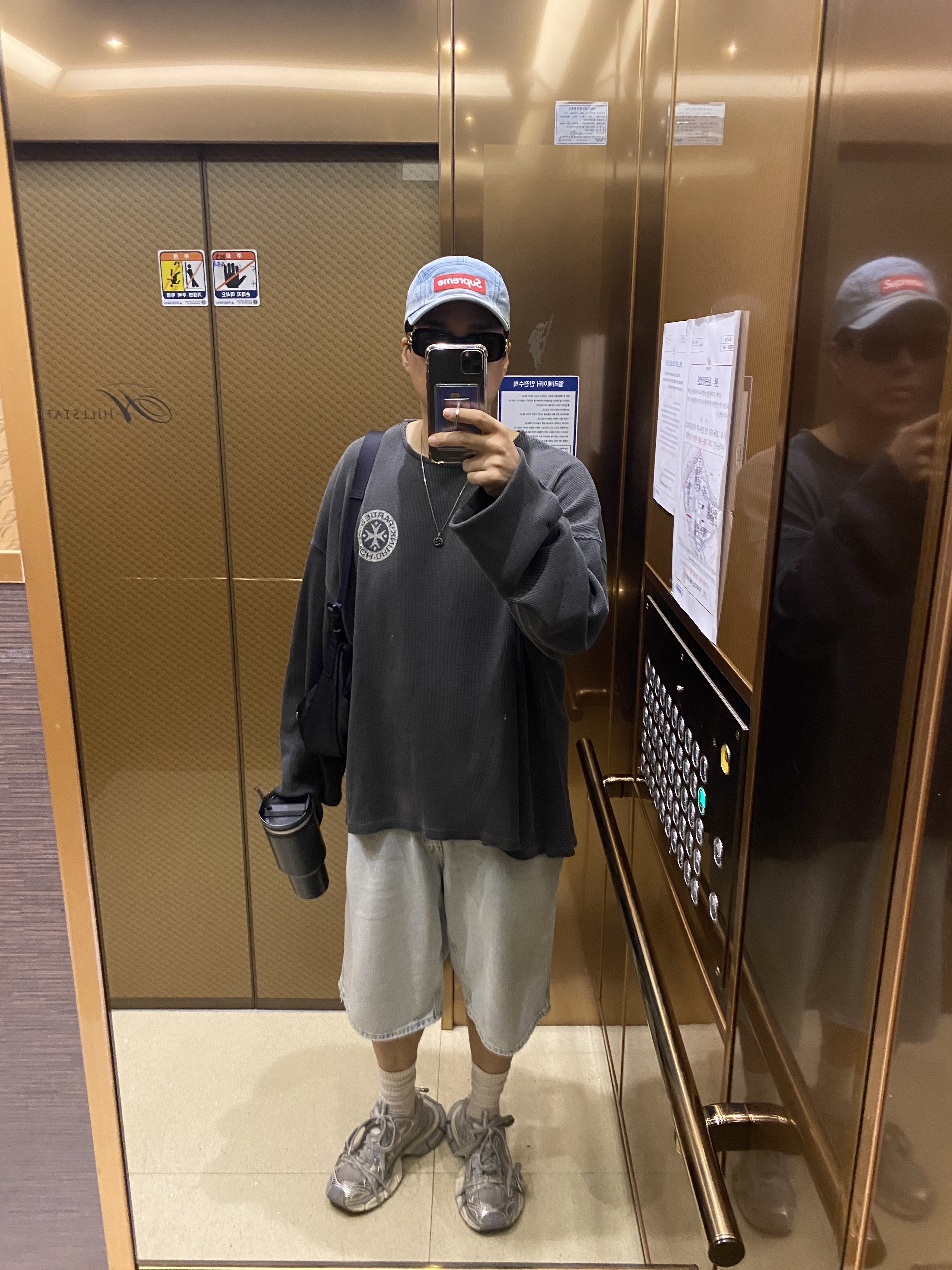 Balenciaga 3XL Sneakers Light Beige, Supreme Washed Chino Twill Camp Cap Denim - 21FW 착용 스타일