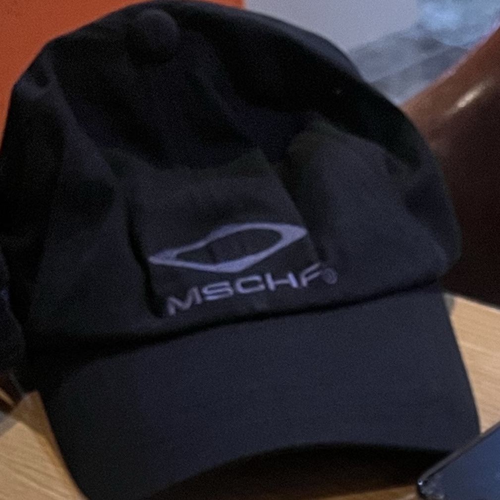 Mischief Rhombus Cotton Ball Cap Charcoal 착용 스타일