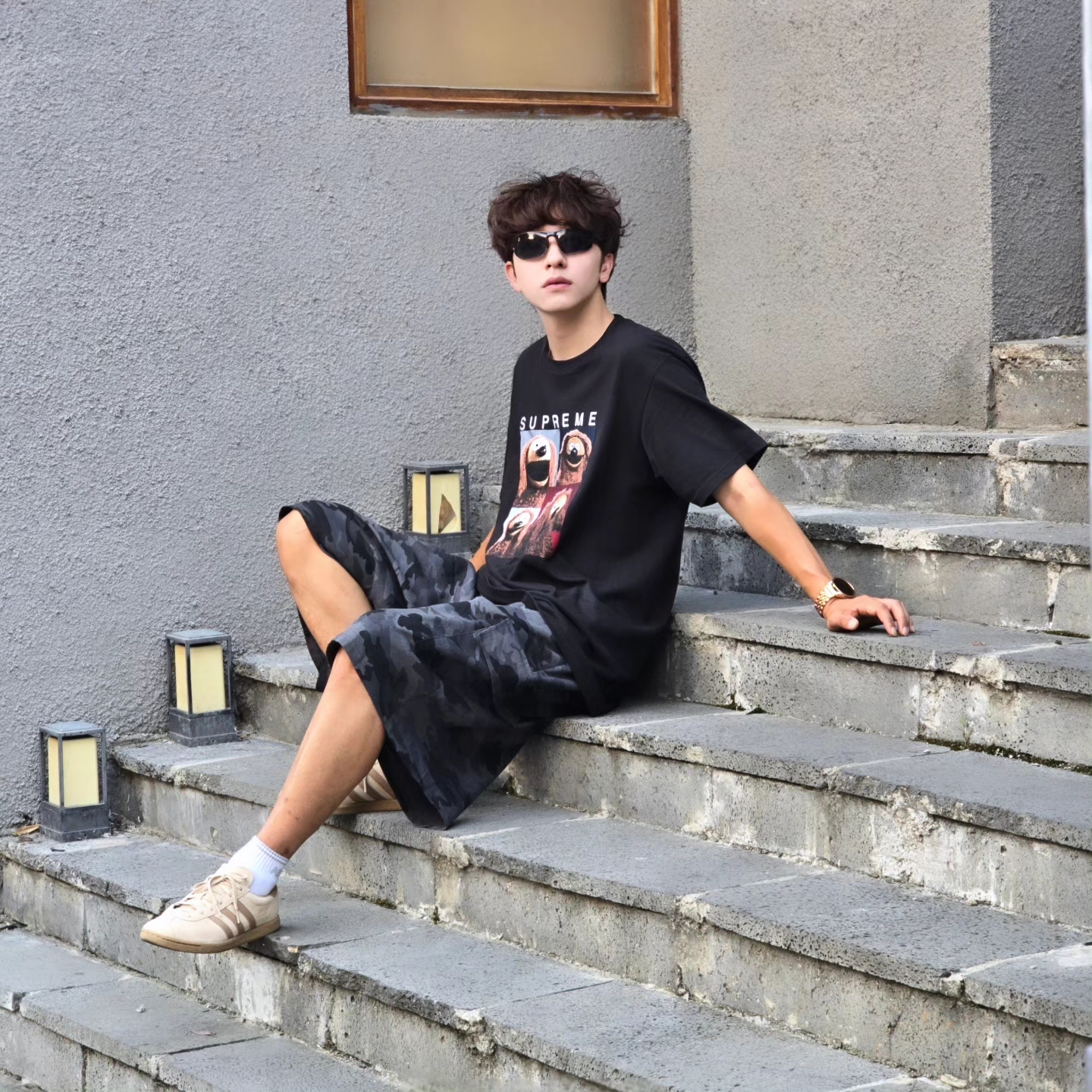 Supreme Rowlf T-Shirt Black - 24SS, Samsung Galaxy Watch6 44mm LTE Silver (Korean Ver.) 착용 스타일 - 2