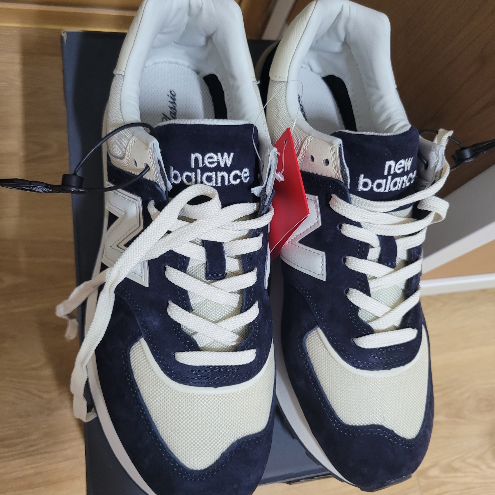 New Balance 574 Legacy Navy Blue 착용 스타일 - 1