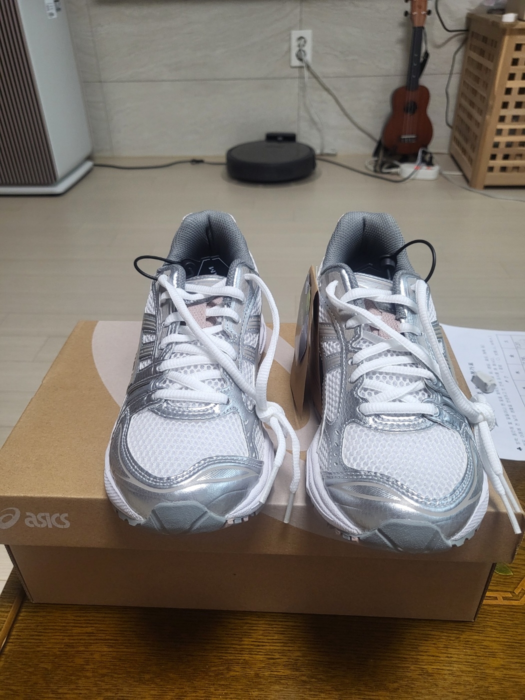 (W) Asics Gel-Kayano 14 White Moonrock 착용 스타일 - 1