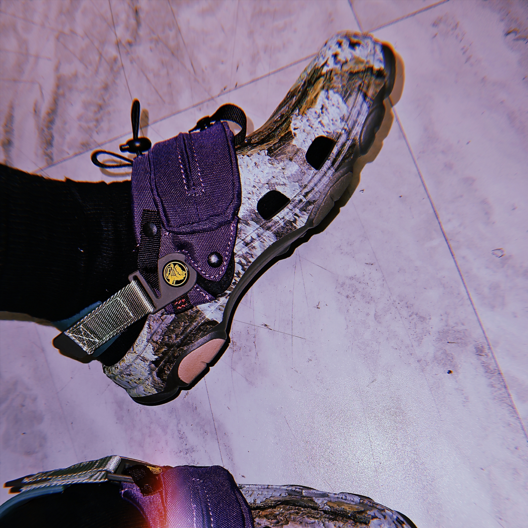 Crocs x Bodega All Terrain Clog Nict-Tech Mossy Bark 착용 스타일