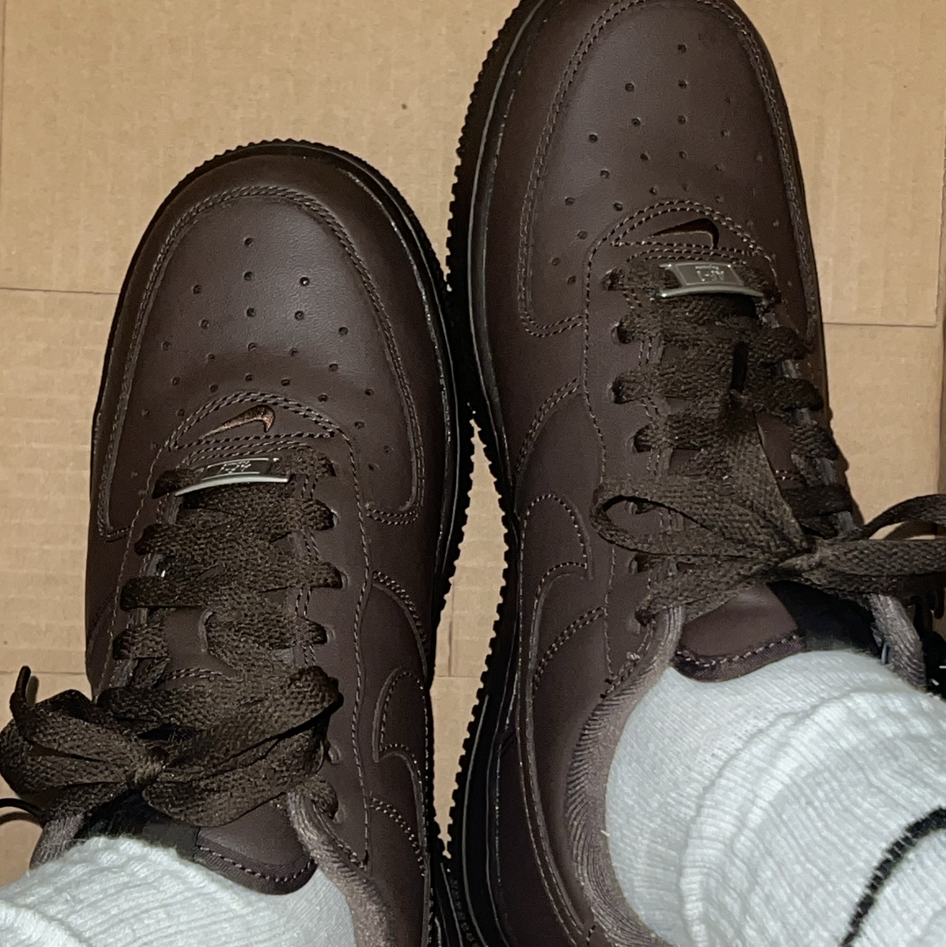 Nike x Supreme Air Force 1 Low Baroque Brown 착용 스타일 - 1