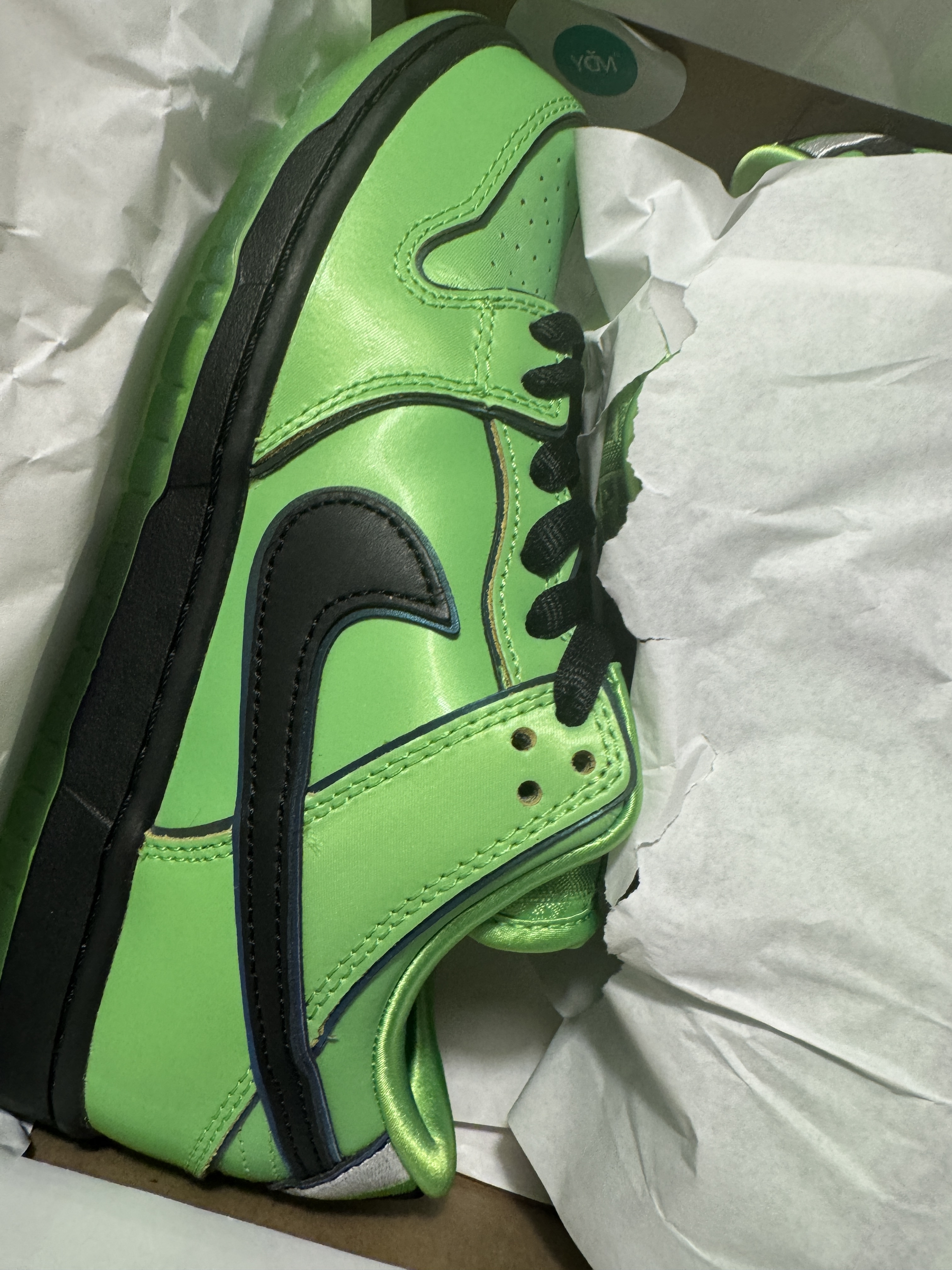 Nike x The Powerpuff Girls SB Dunk Low Pro QS Buttercup 착용 스타일