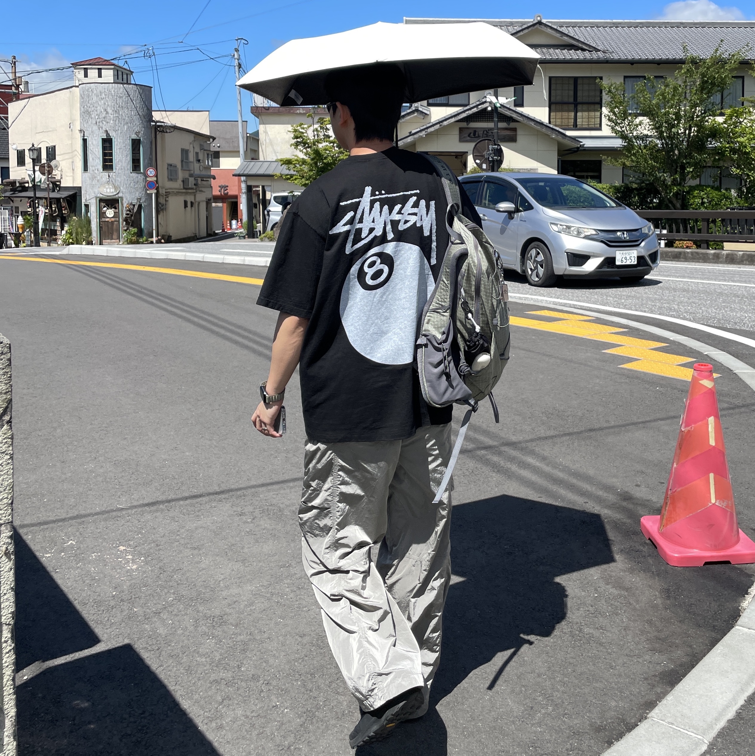 Stussy 8 Ball Pigment Dyed T-Shirt Black, Arc'teryx Aerios GTX Black 착용 스타일 - 2