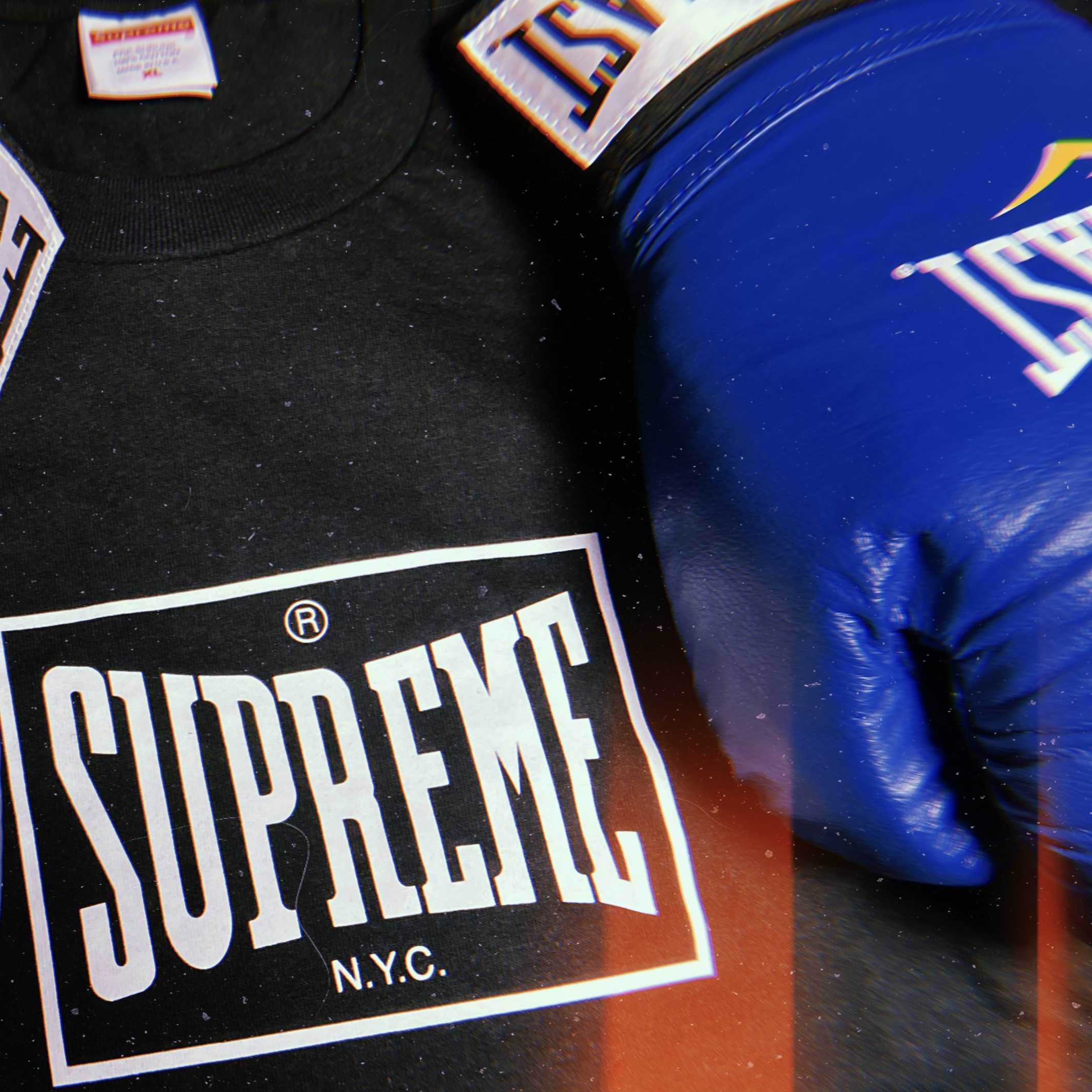 Supreme Warm Up T-Shirt Black - 23FW 착용 스타일