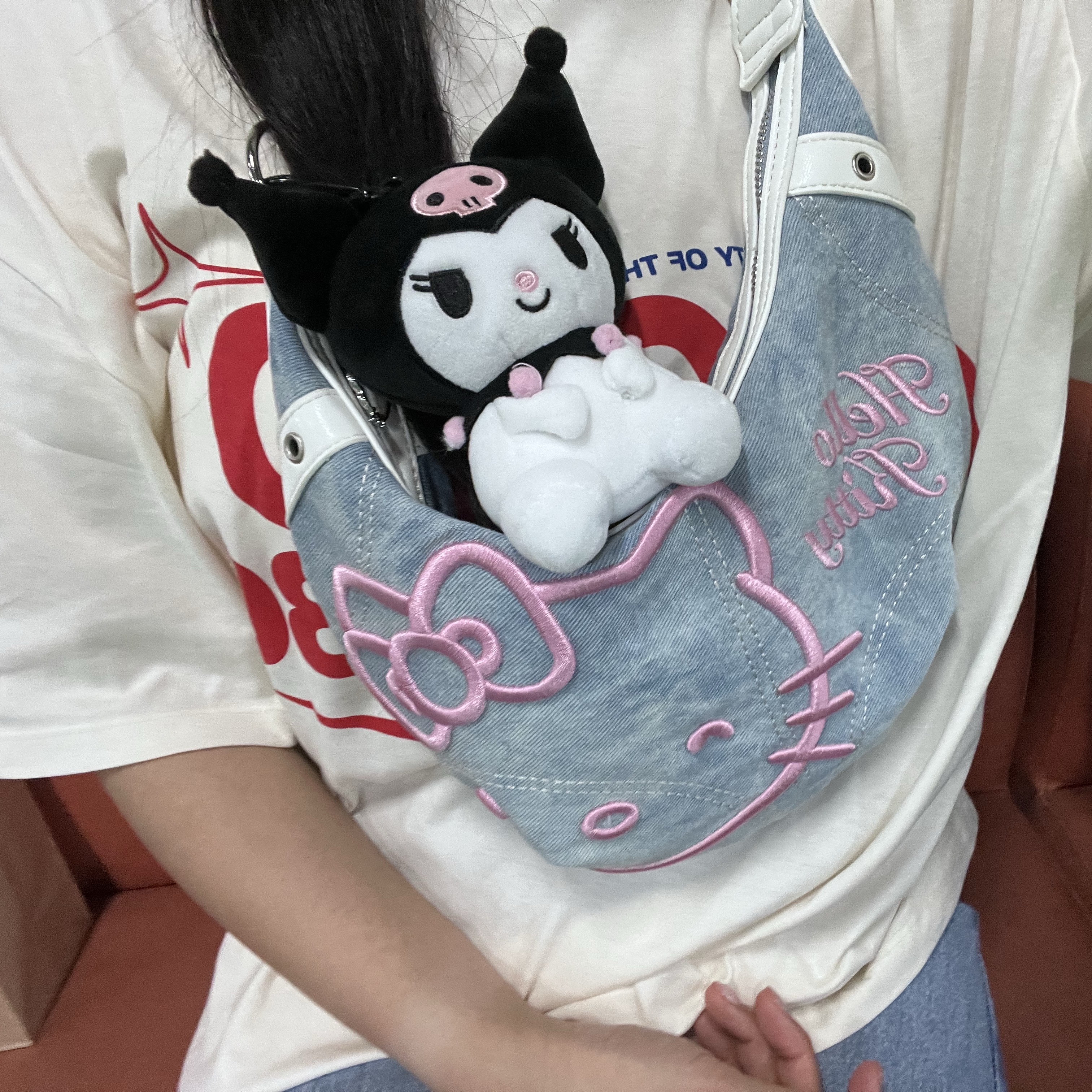 Sanrio Kuromi Mini Mascot Holder, (W) Crocs Classic Platform Clog Black 착용 스타일 - 6