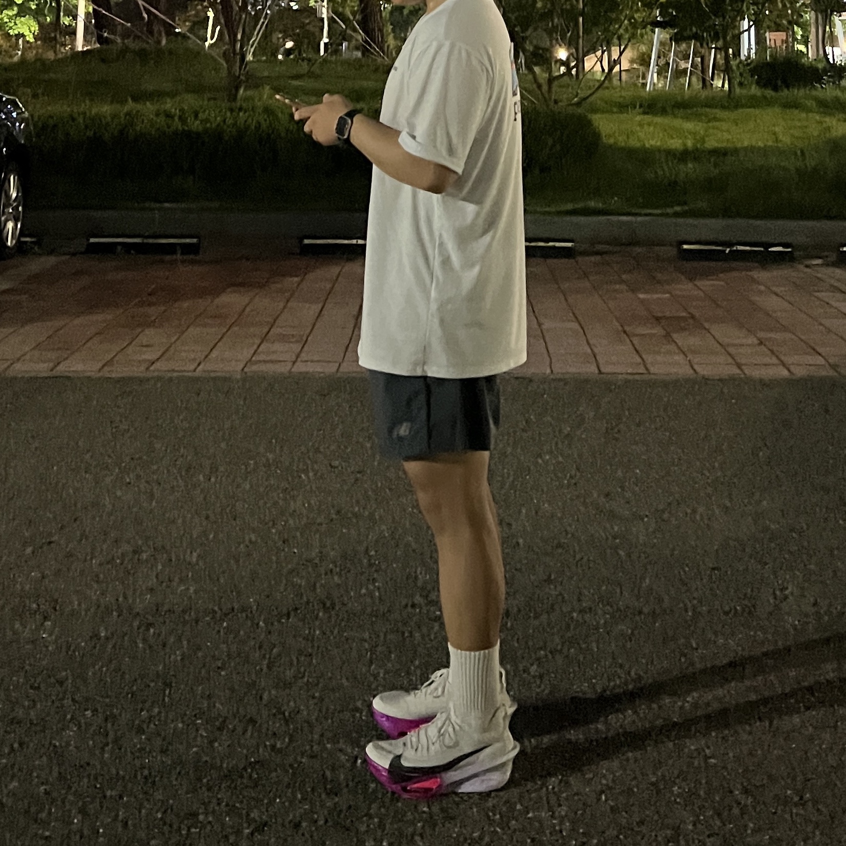 Nike Air Zoom Alphafly Next% 3 Hyper Pink, Patagonia P-6 Logo Pocket Responsibili-Tee S/S White 착용 스타일