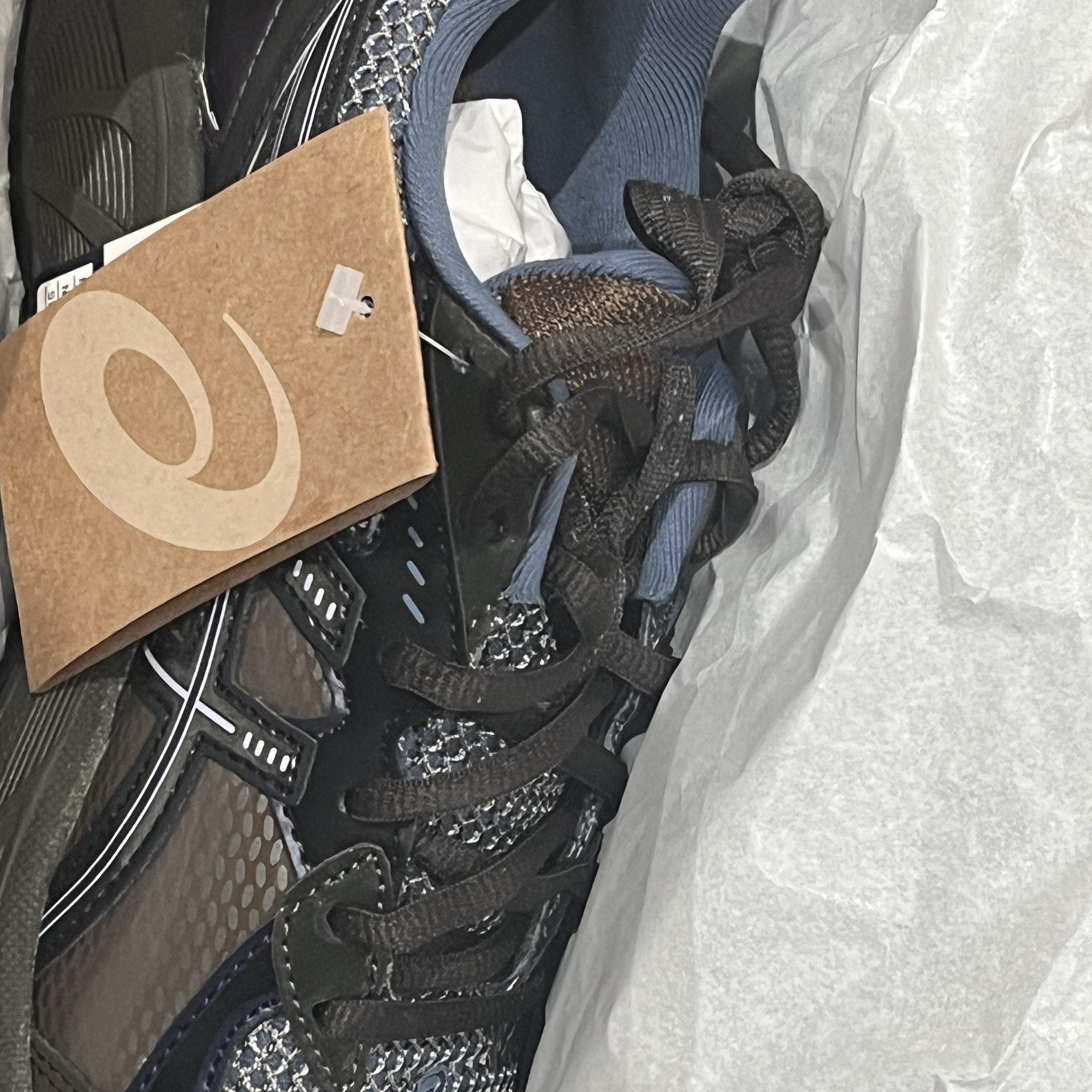 Asics UB6-S GT-2160 Grey Floss Brown Storm 착용 스타일 - 2