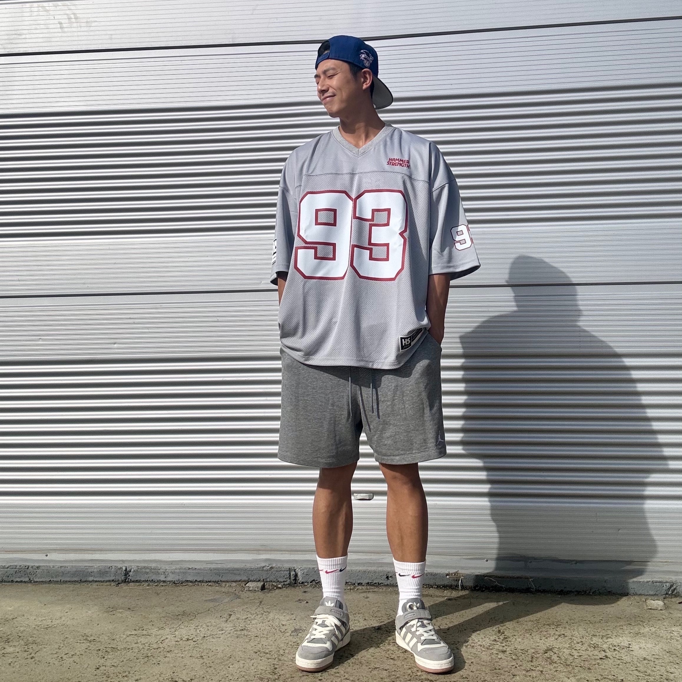 Adidas Forum Low Charcoal Solid Grey, Thisisneverthat x New Era x MLB New York Yankees 9FIFTY Retro Crown Cap Navy 착용 스타일