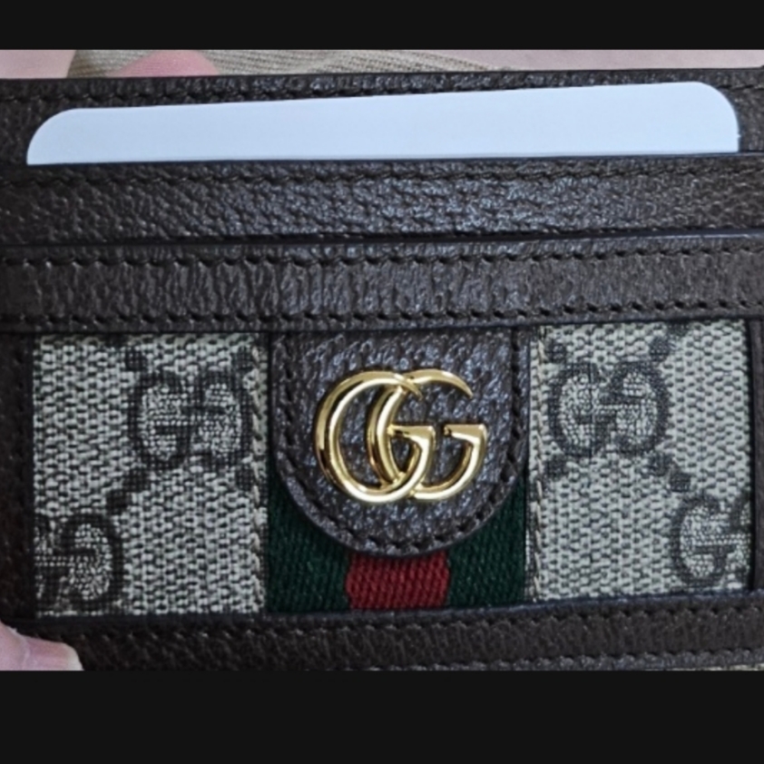 Gucci Ophidia GG Card Case Beige Ebony 착용 스타일