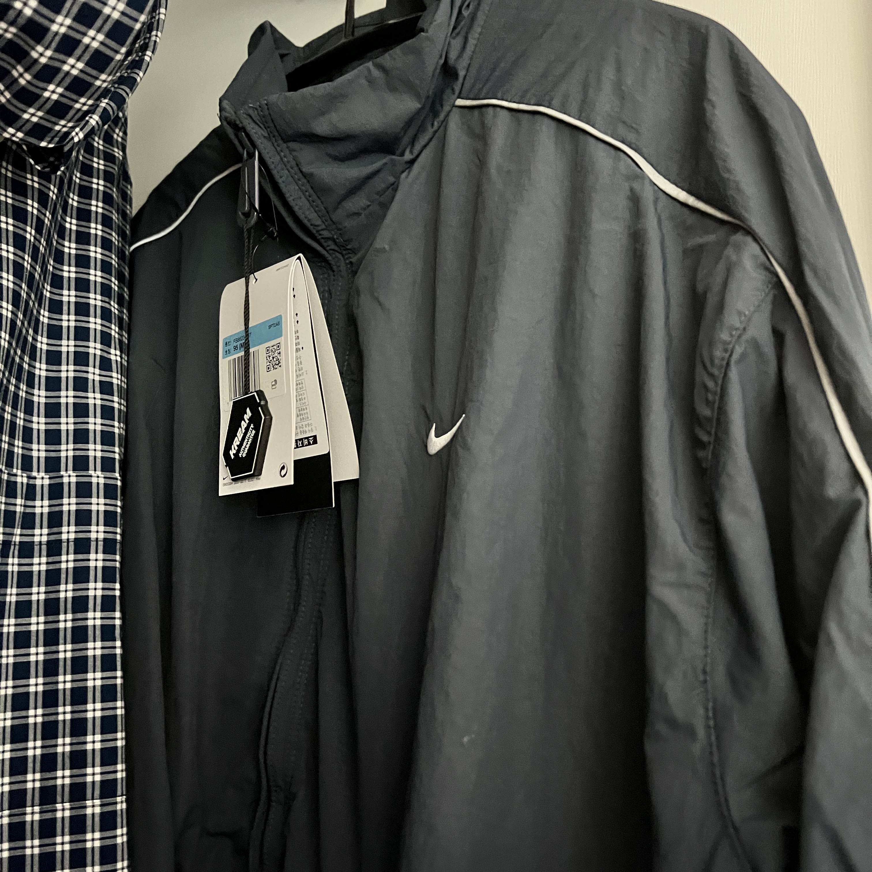 Nike NSW Solo Swoosh Woven Track Jacket Thunder Blue - Asia 착용 스타일