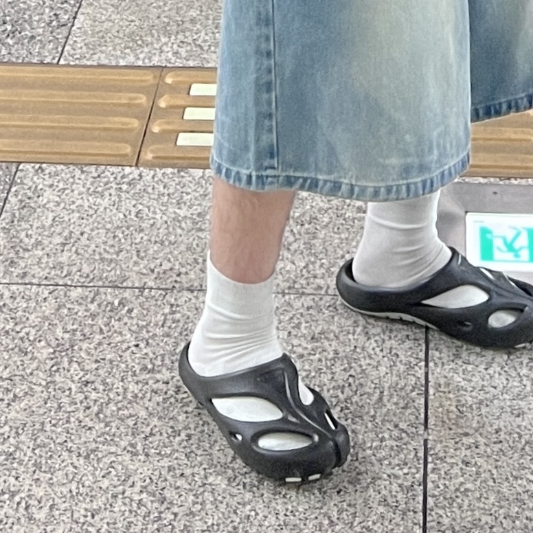 Keen Shanti Black Dawn Blue 착용 스타일