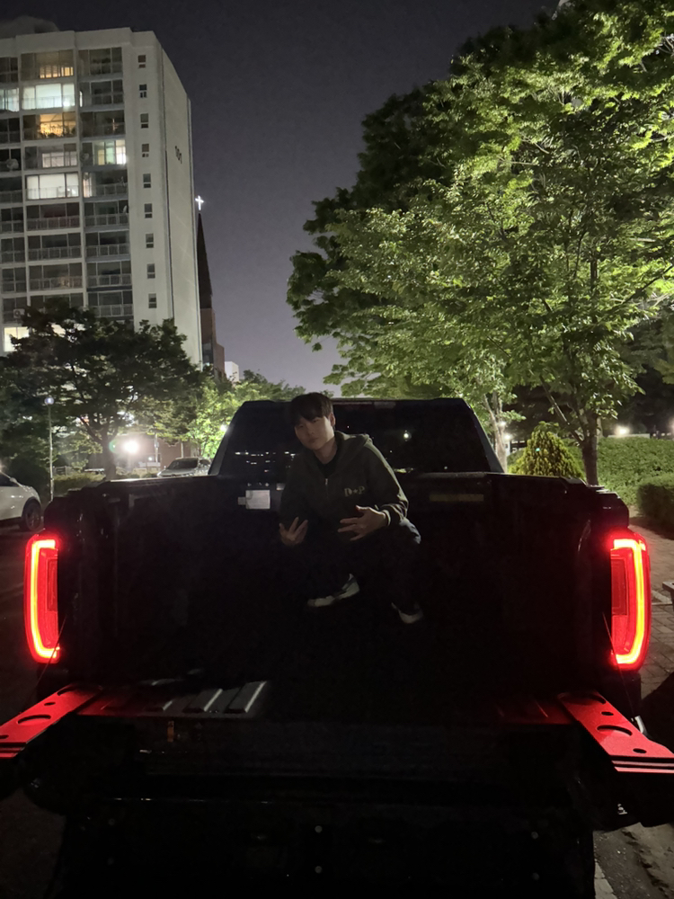 KREAM 프로필 이미지