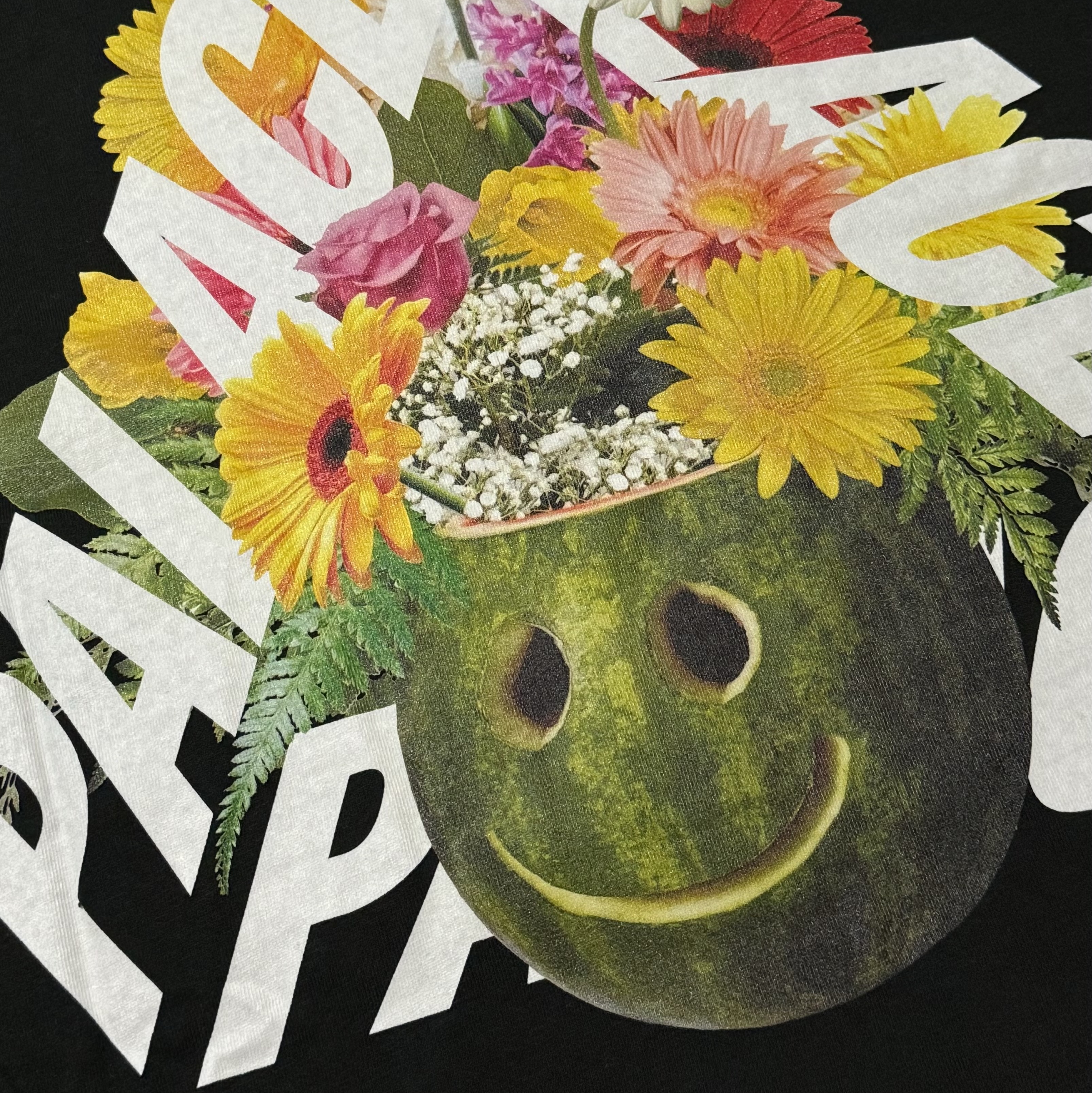 Palace P-3 Punch T-Shirt Black - 24FW 착용 스타일