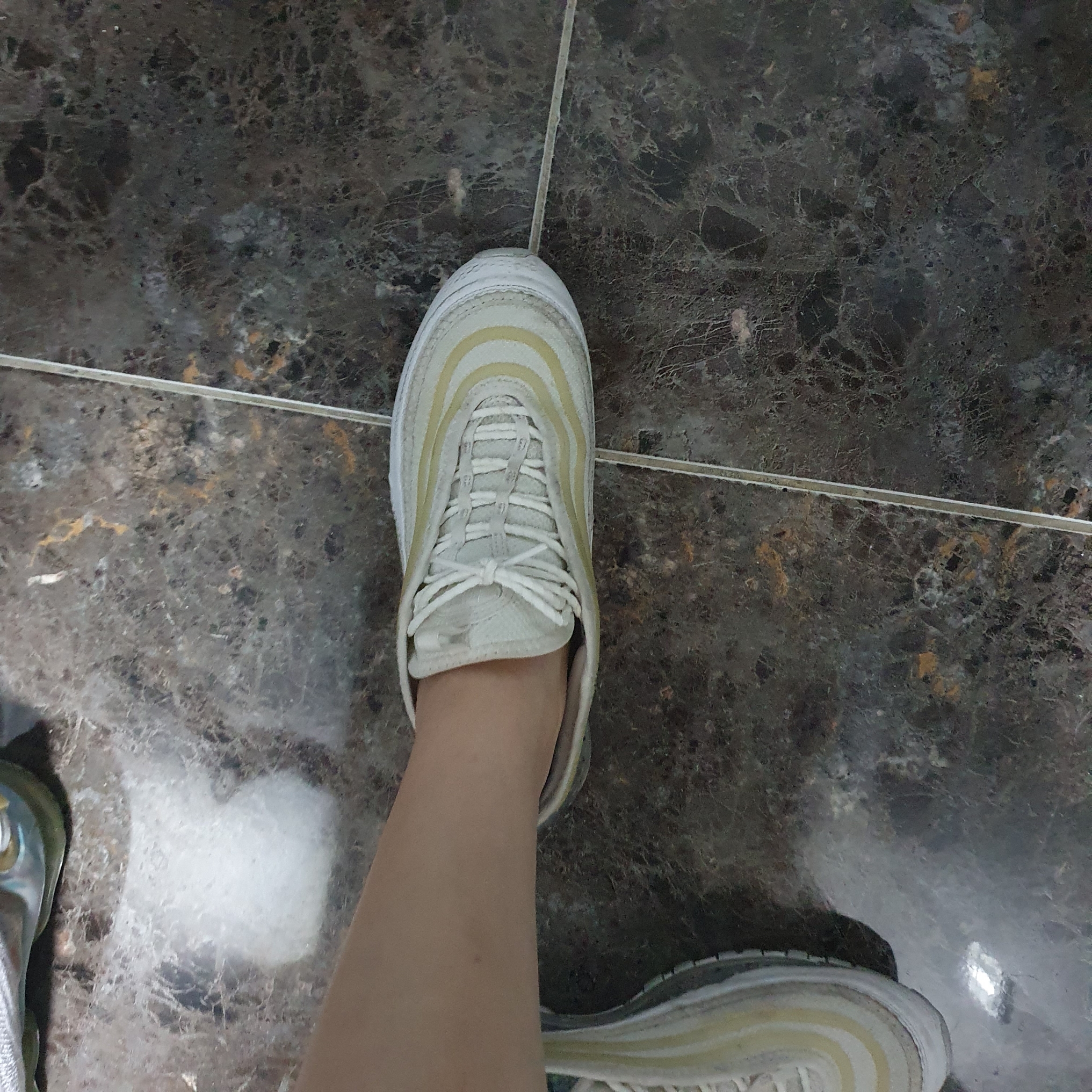 Nike Air Max Terrascape 97 Triple White 착용 스타일