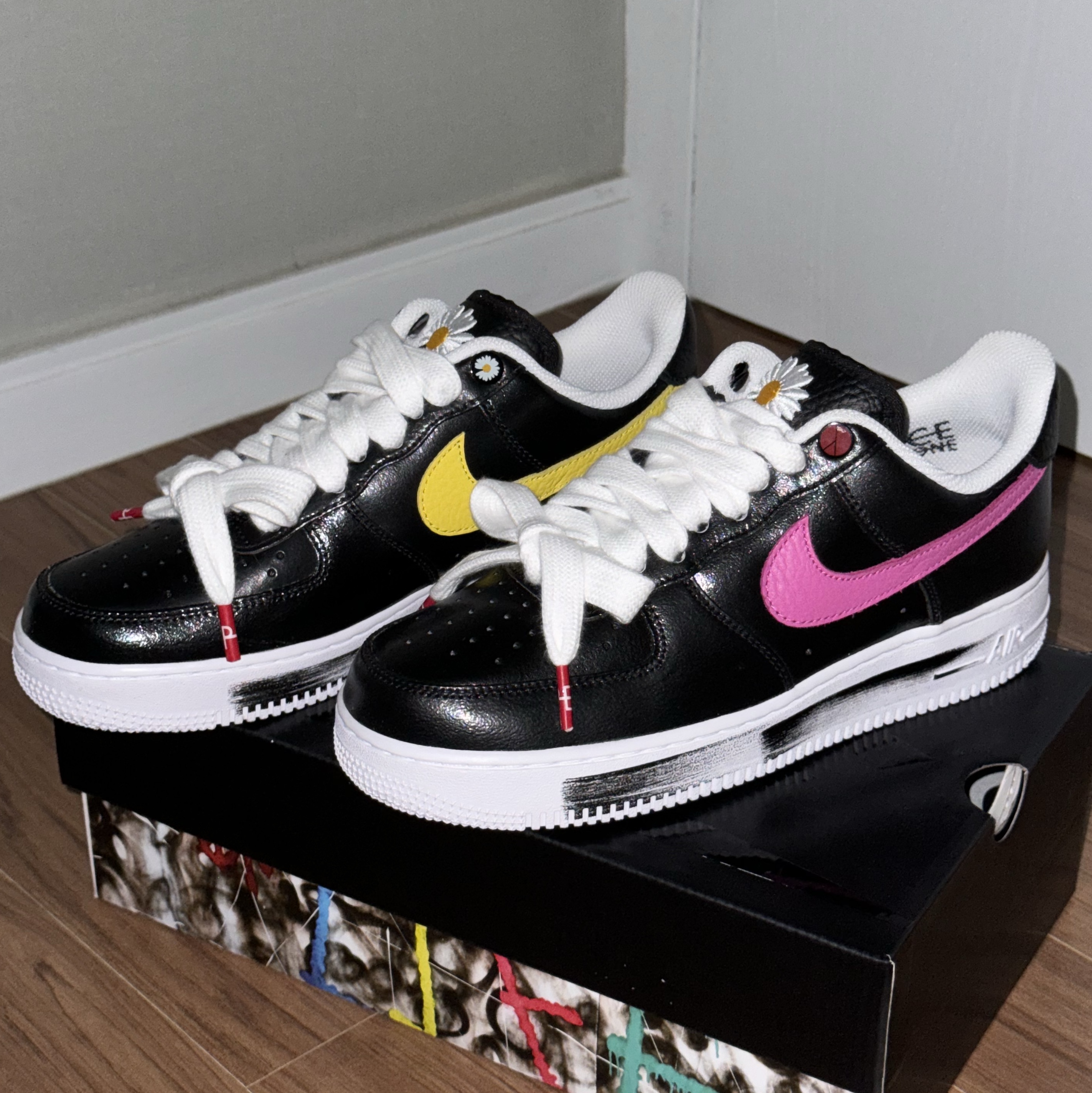 Nike x Peaceminusone Air Force 1 Low Para-Noise 3.0 Black and Multicolor 착용 스타일 - 3