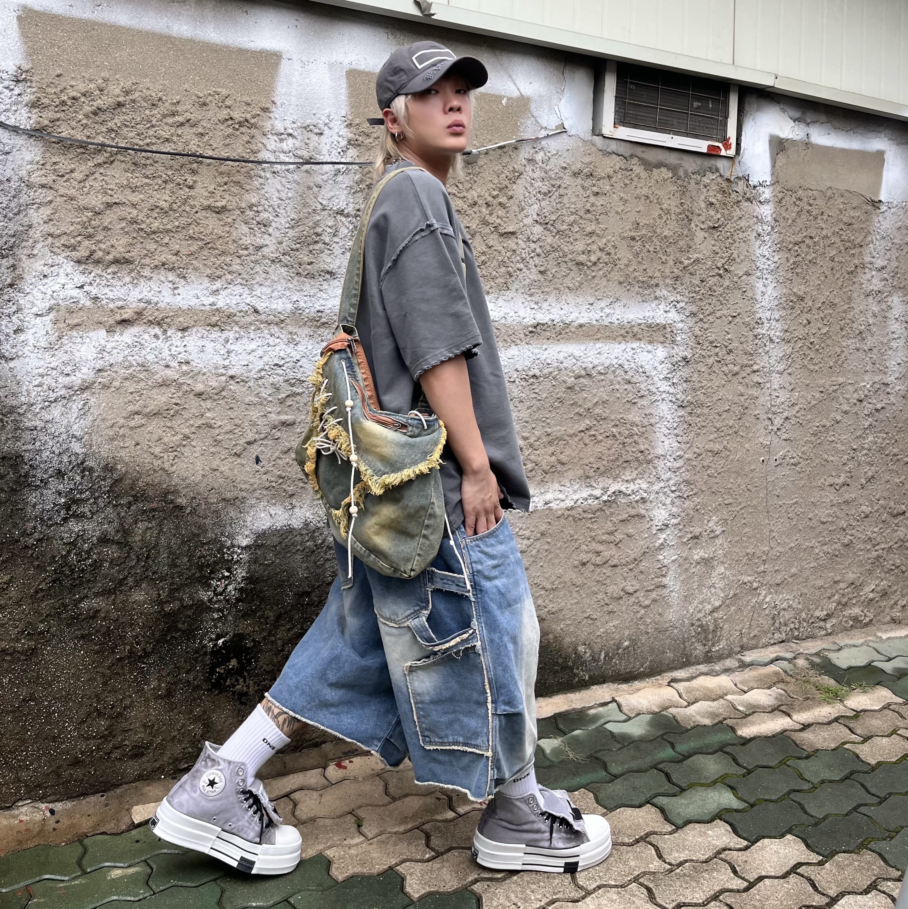 Converse x Drkshdw DBL Drkstar Overdye Chuck 70 Hi Concrete 착용 스타일 - 1