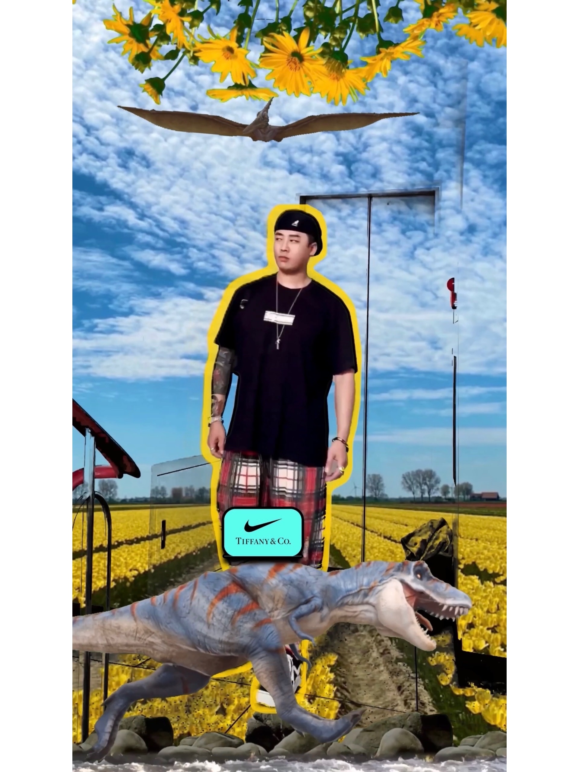 Supreme x Kangol Ventair Logo 504 Black - 22SS, Supreme x Burberry Box Logo T-Shirt Black - 22SS 착용 스타일 - 4