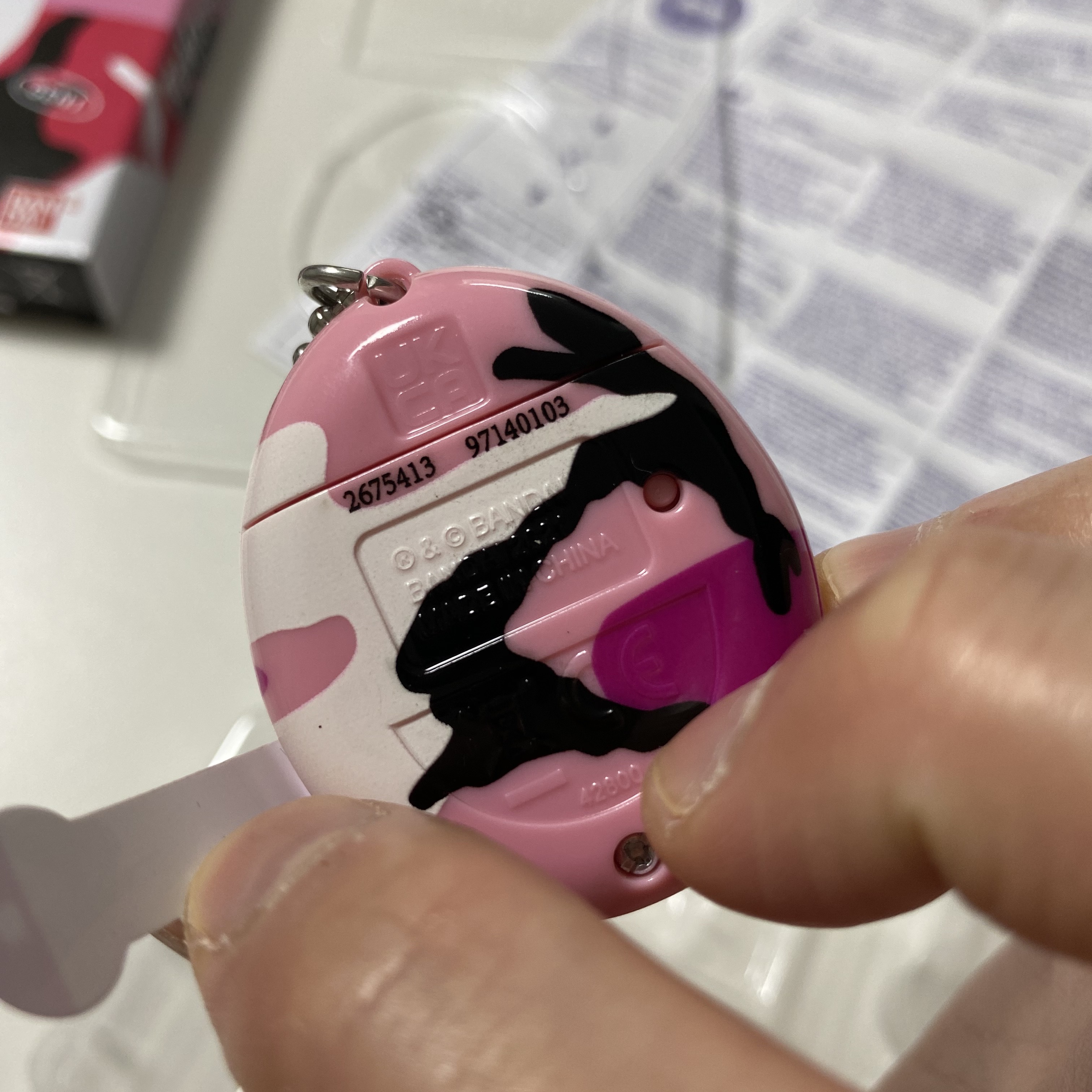 Supreme Tamagotchi Pink - 23SS 착용 스타일 - 2