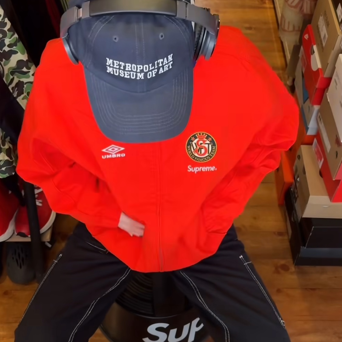 Supreme x Umbro Cotton Ripstop Track Jacket Red - 23FW 착용 스타일 - 3