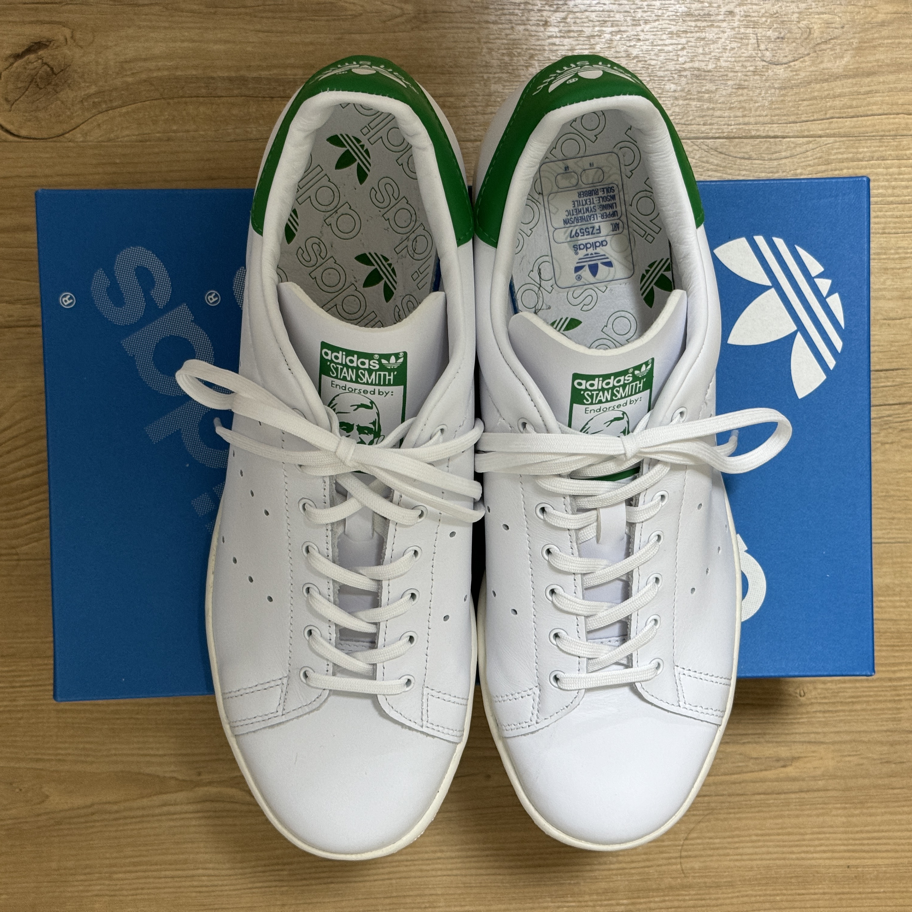 Adidas Stan Smith 80s Cloud White Green 착용 스타일 - 2