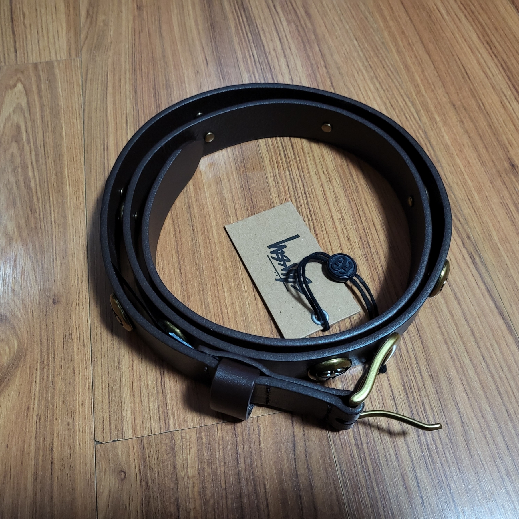 Stussy SS Link Studded Belt Brown 착용 스타일 - 1