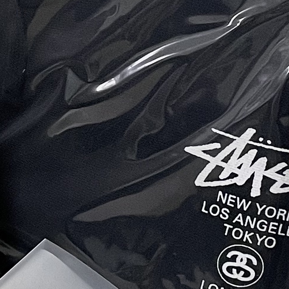 Stussy World Tour Hoodie Pigment Dyed Black 착용 스타일