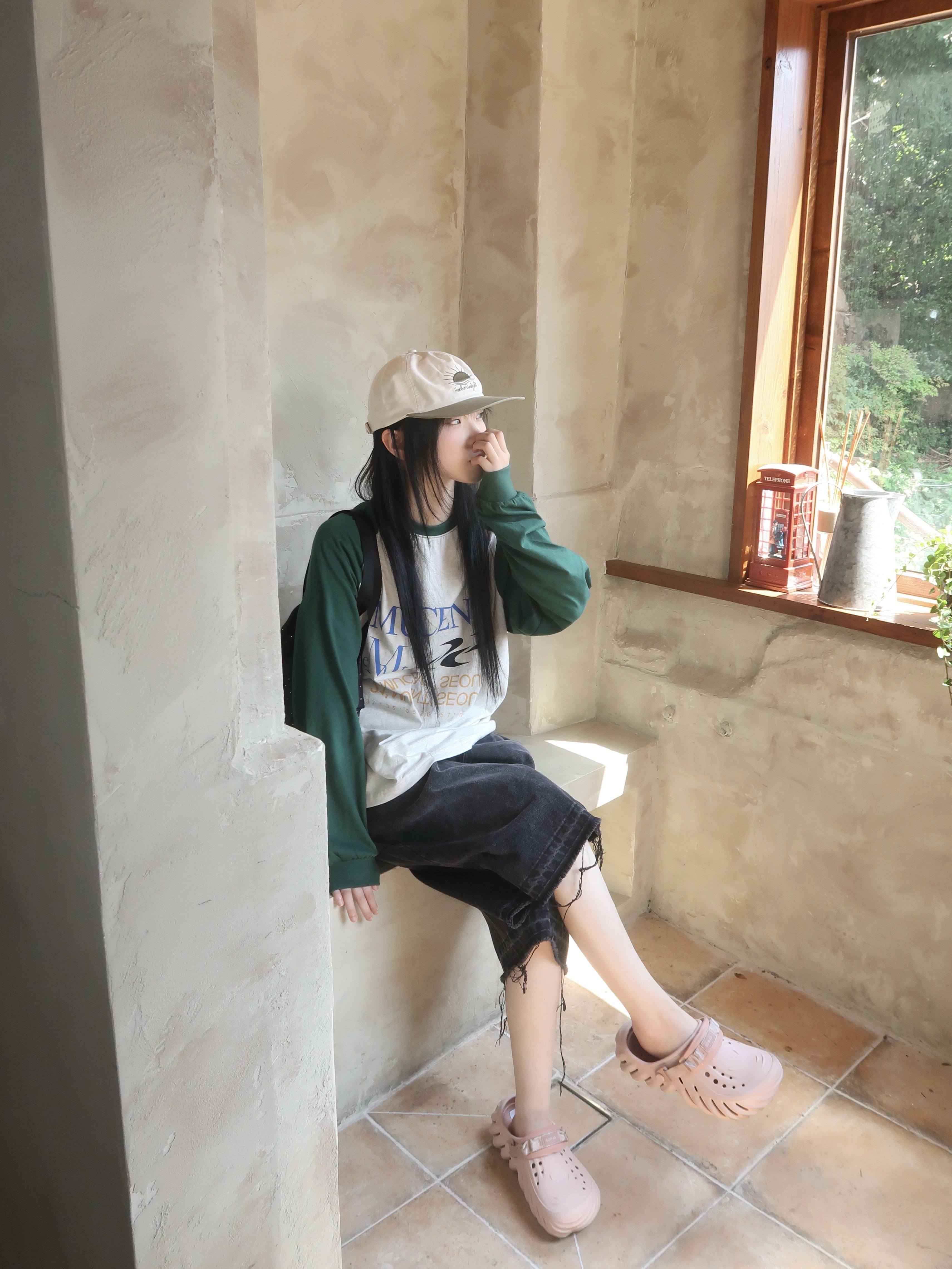 Crocs Echo Clog Pink Clay 착용 스타일 - 2