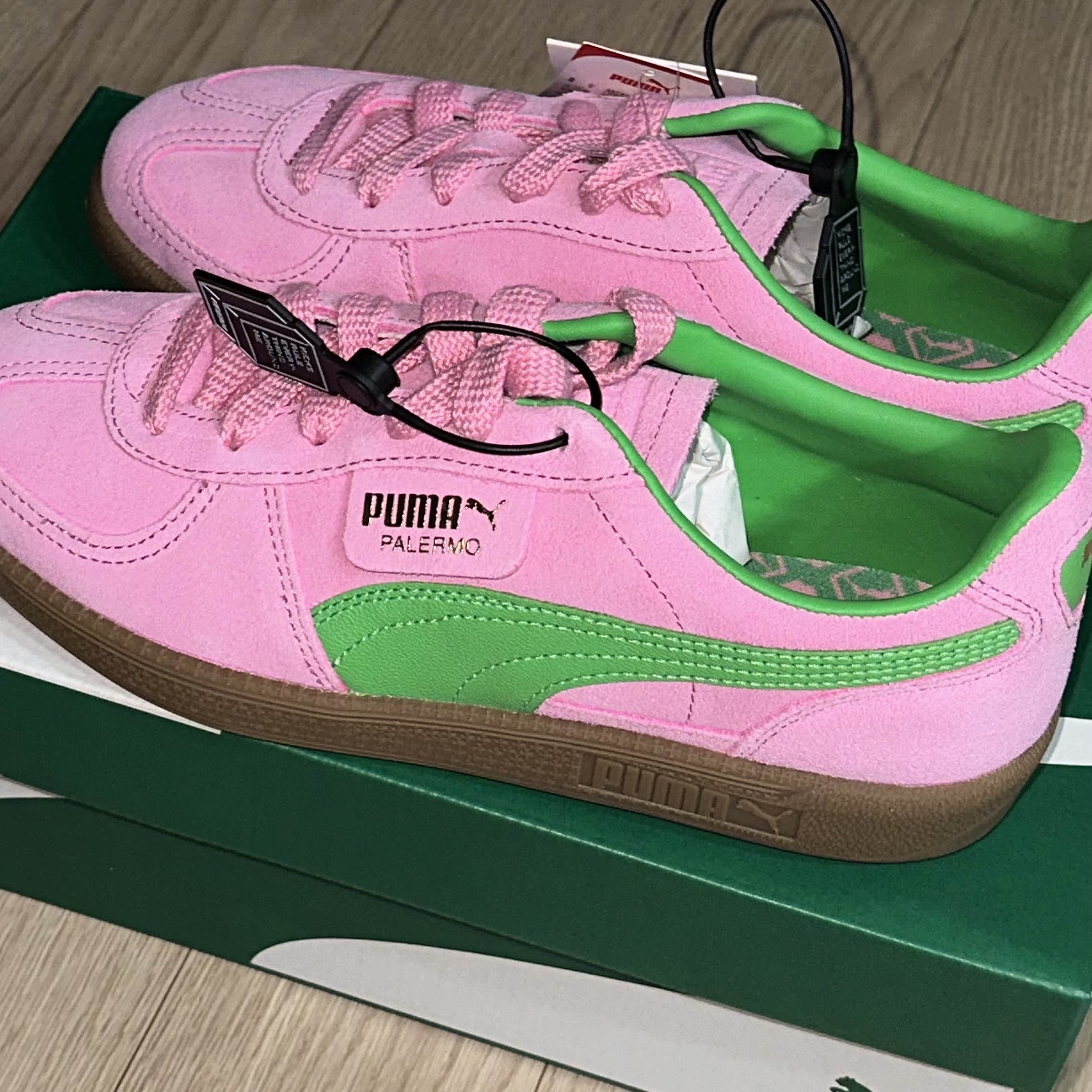 Puma Palermo Special Pink Delight Green 착용 스타일