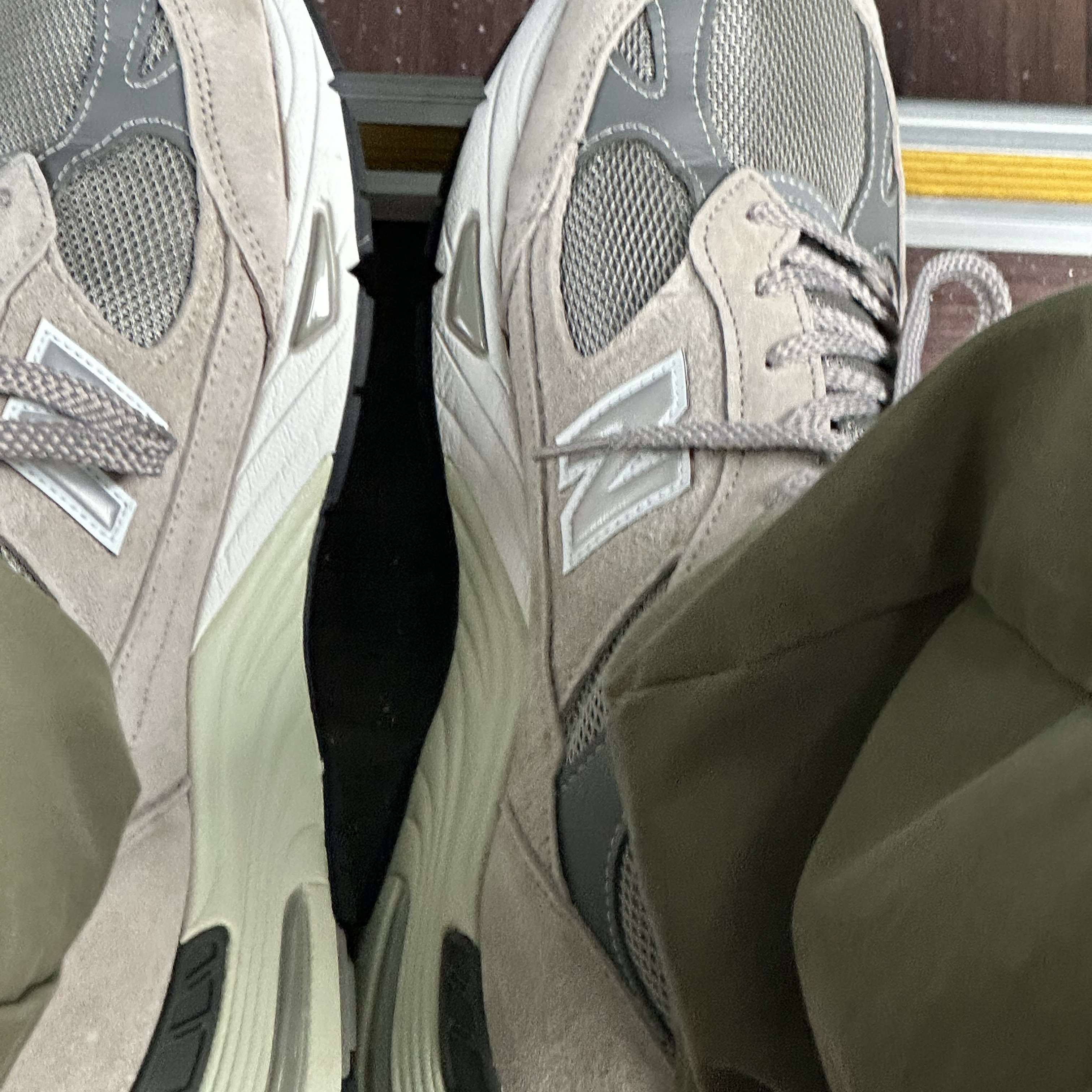 New Balance 991 Made in UK Grey 착용 스타일