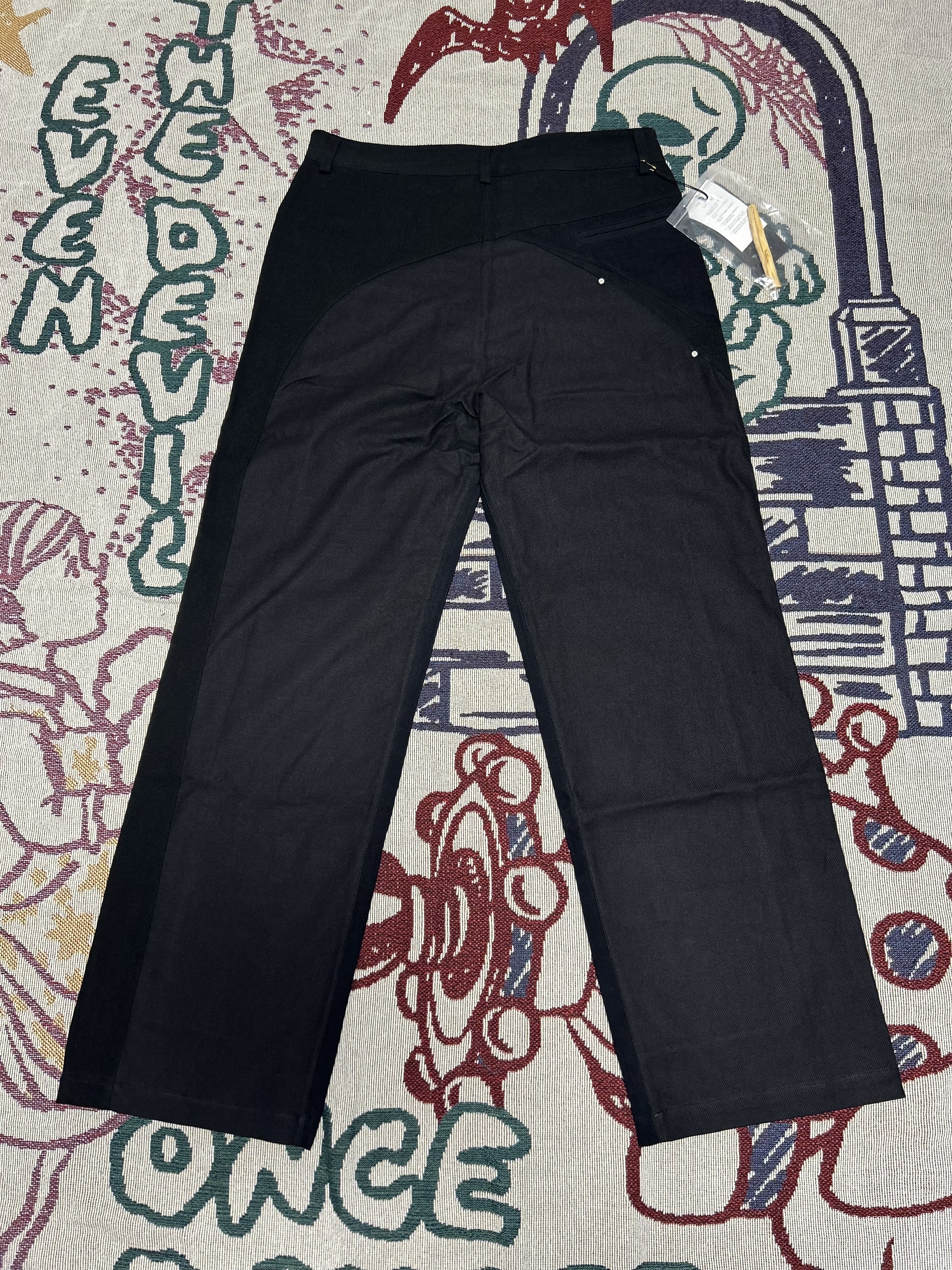 Xlim Ep.4 04 Trousers Black 착용 스타일 - 1