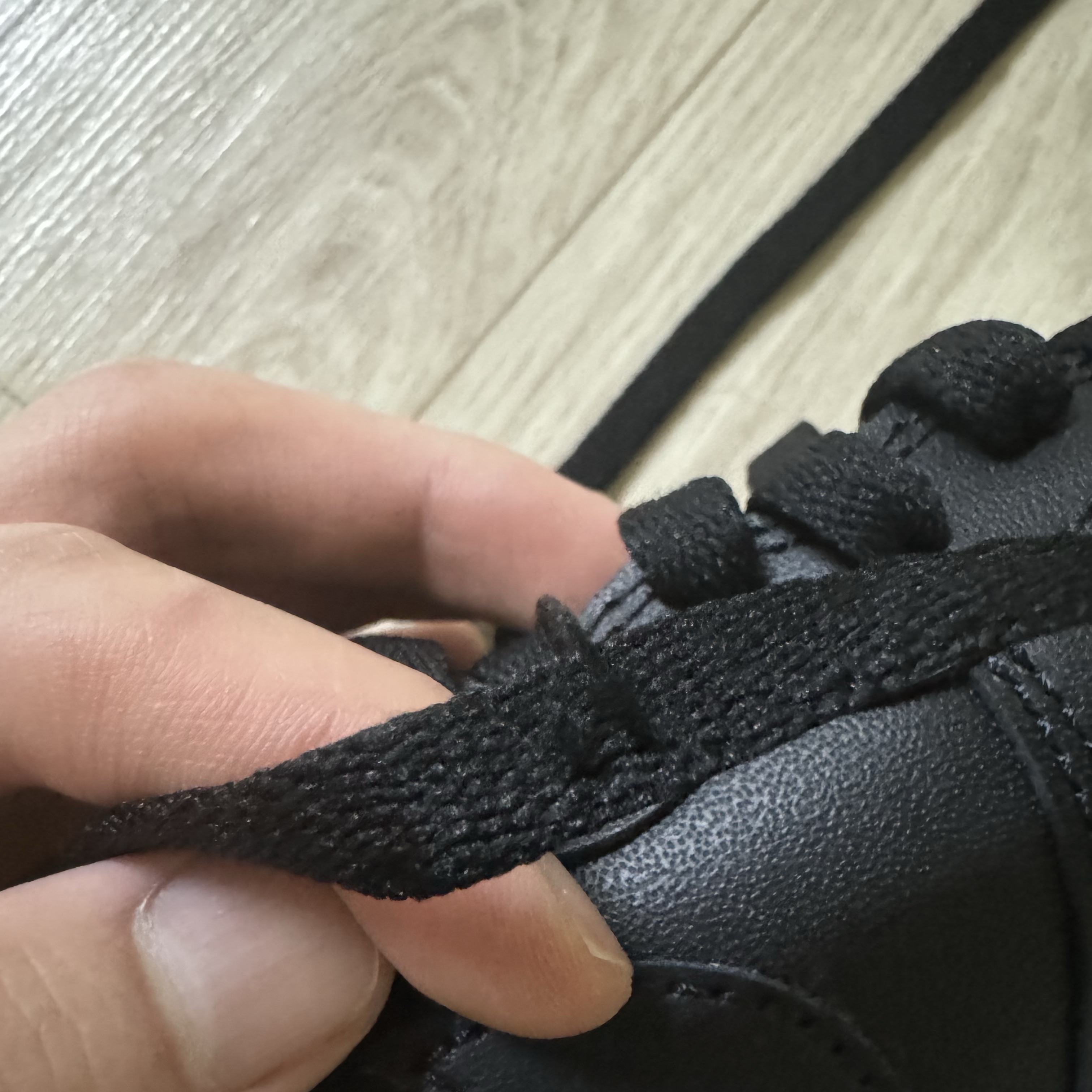 Nike Air Force 1 '07 Low Triple Black 착용 스타일