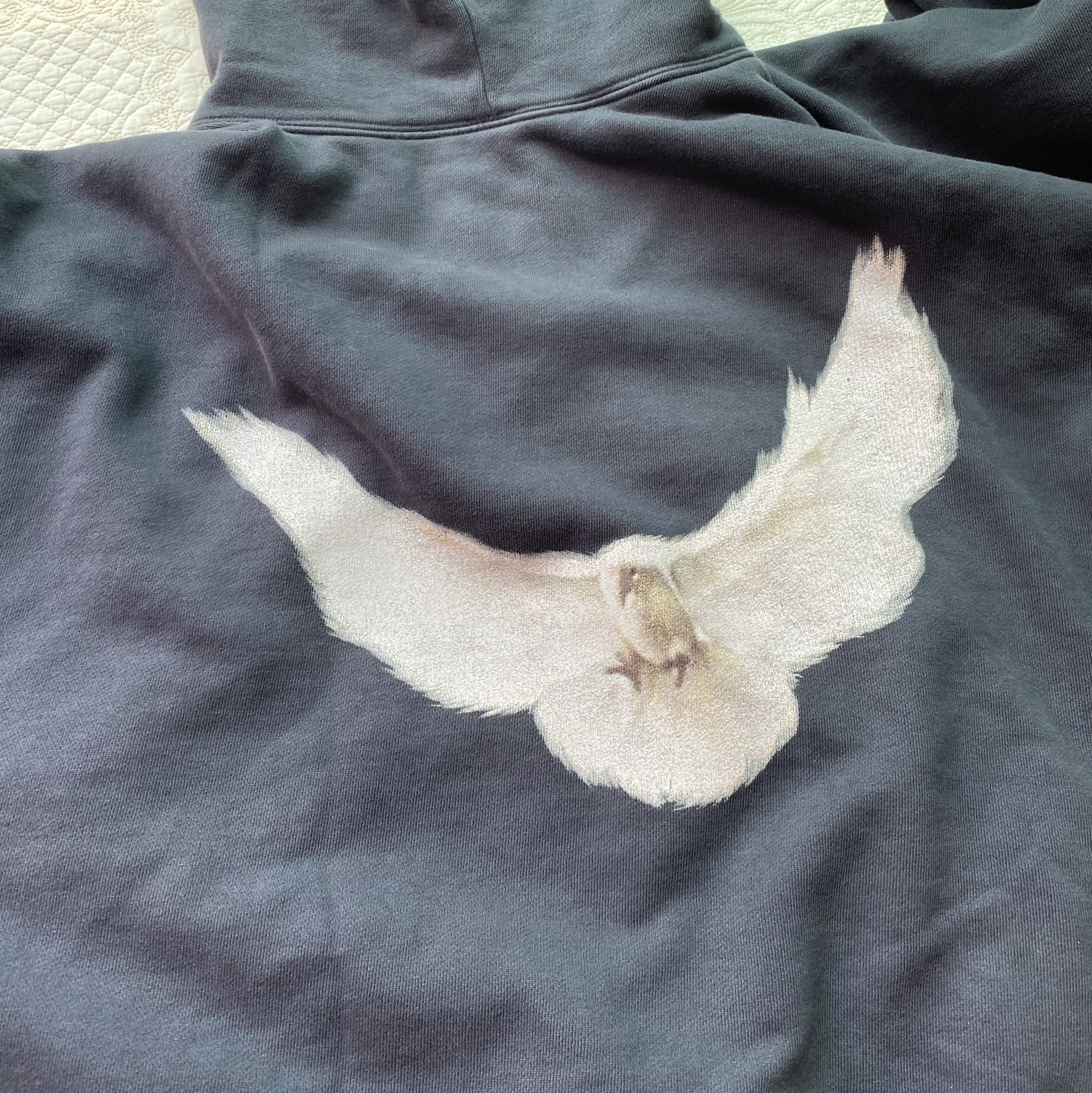 Yeezy Gap Engineered By Balenciaga Dove Hoodie Washed Black 착용 스타일