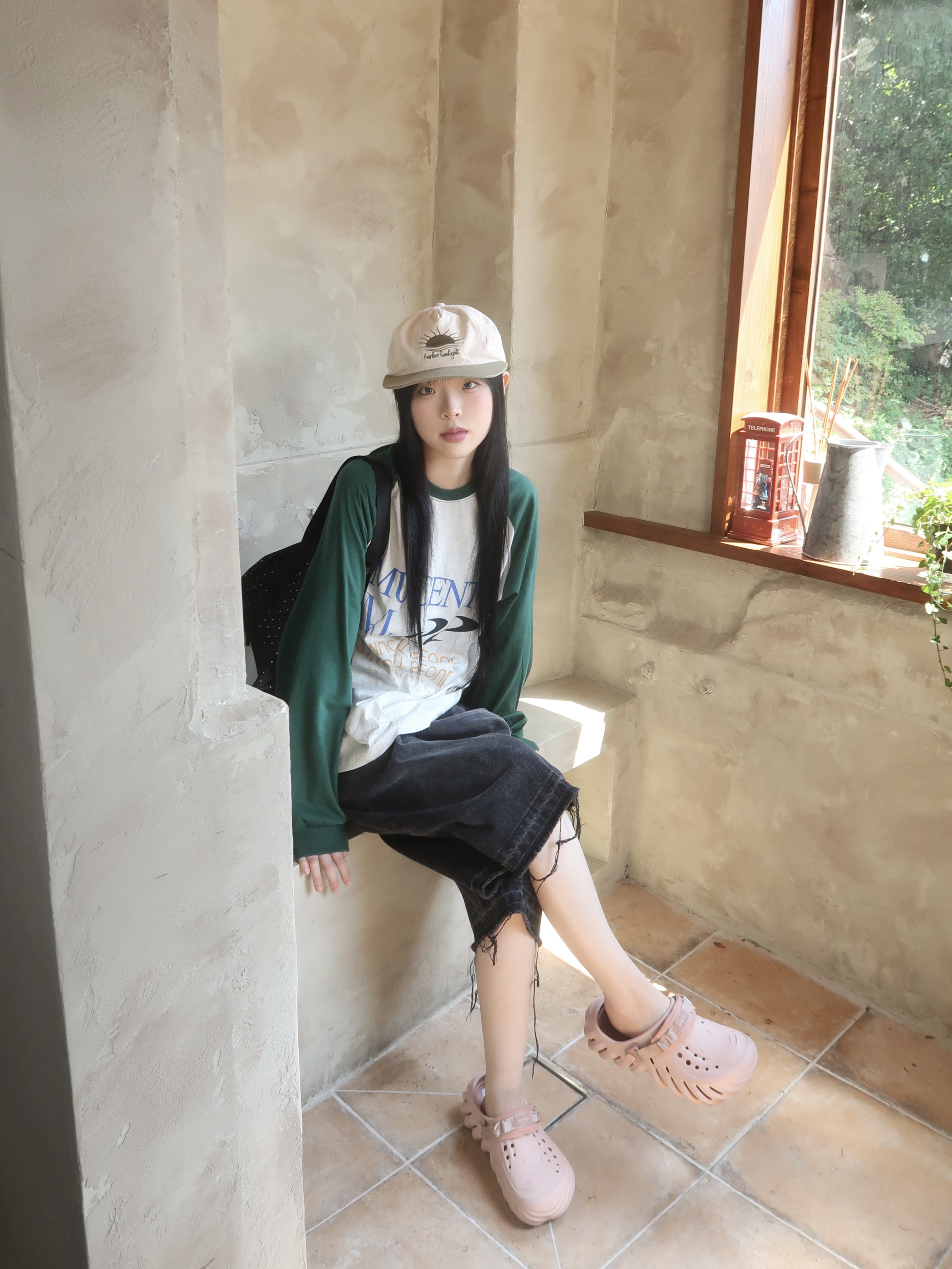 Crocs Echo Clog Pink Clay 착용 스타일 - 1