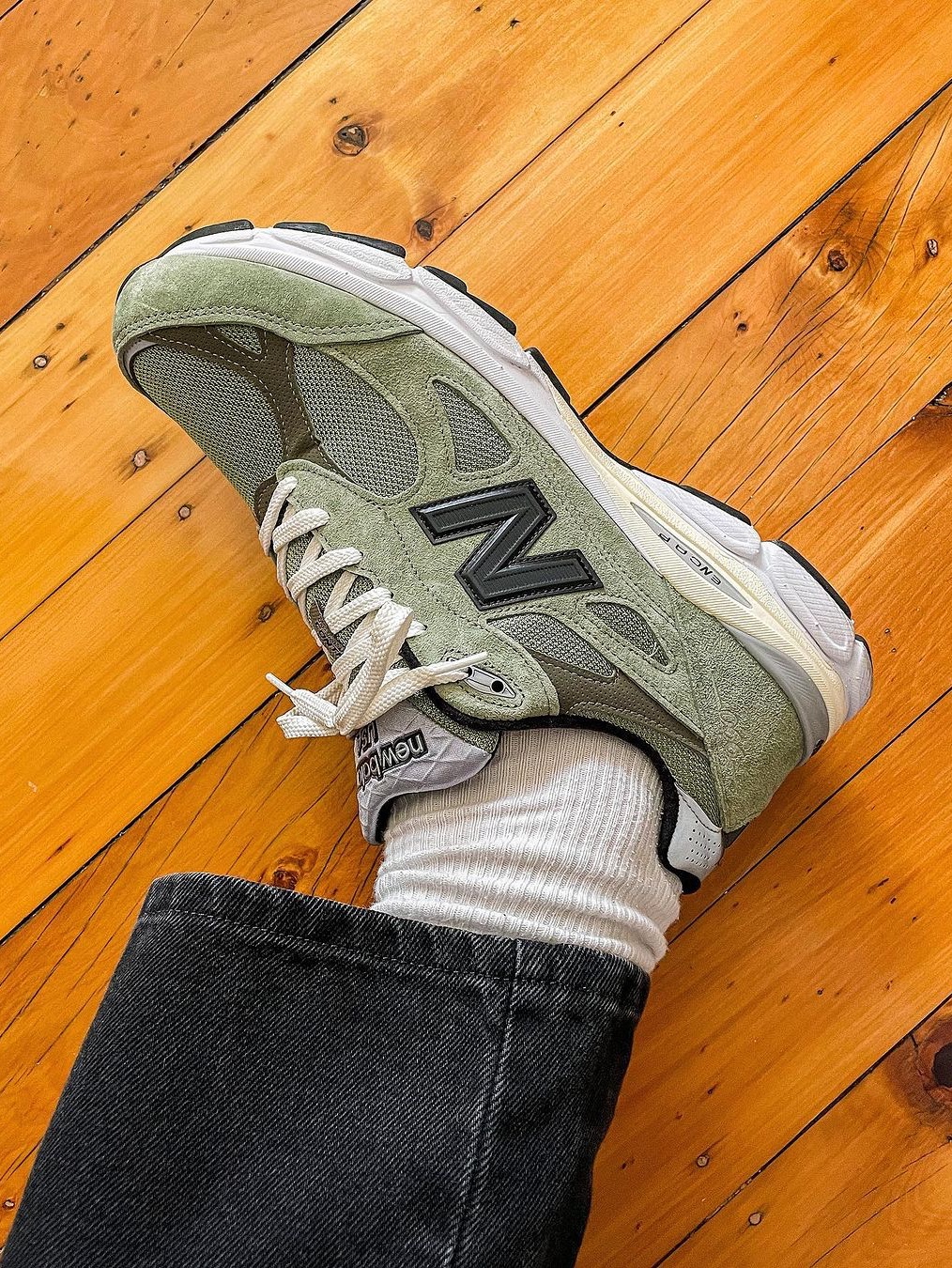 New Balance x JJJJound 990v3 Olive, New Balance x JJJJound 991 Made in UK Grey 착용 스타일 - 2