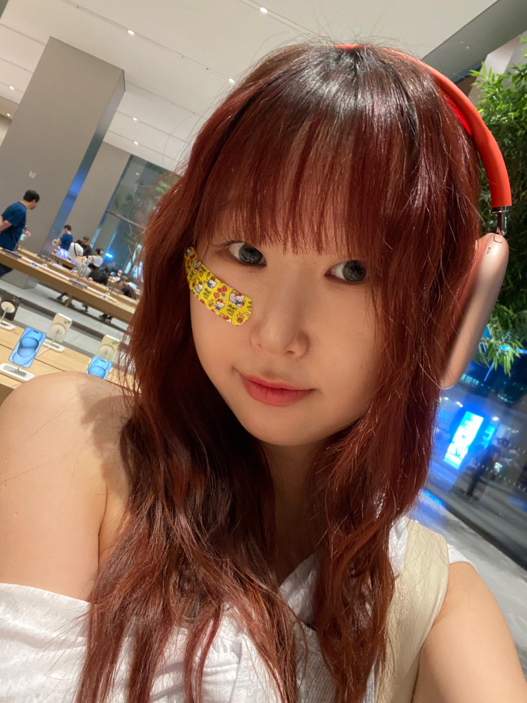 끼요 리 (kki_yo) 님의 게시물 KREAM