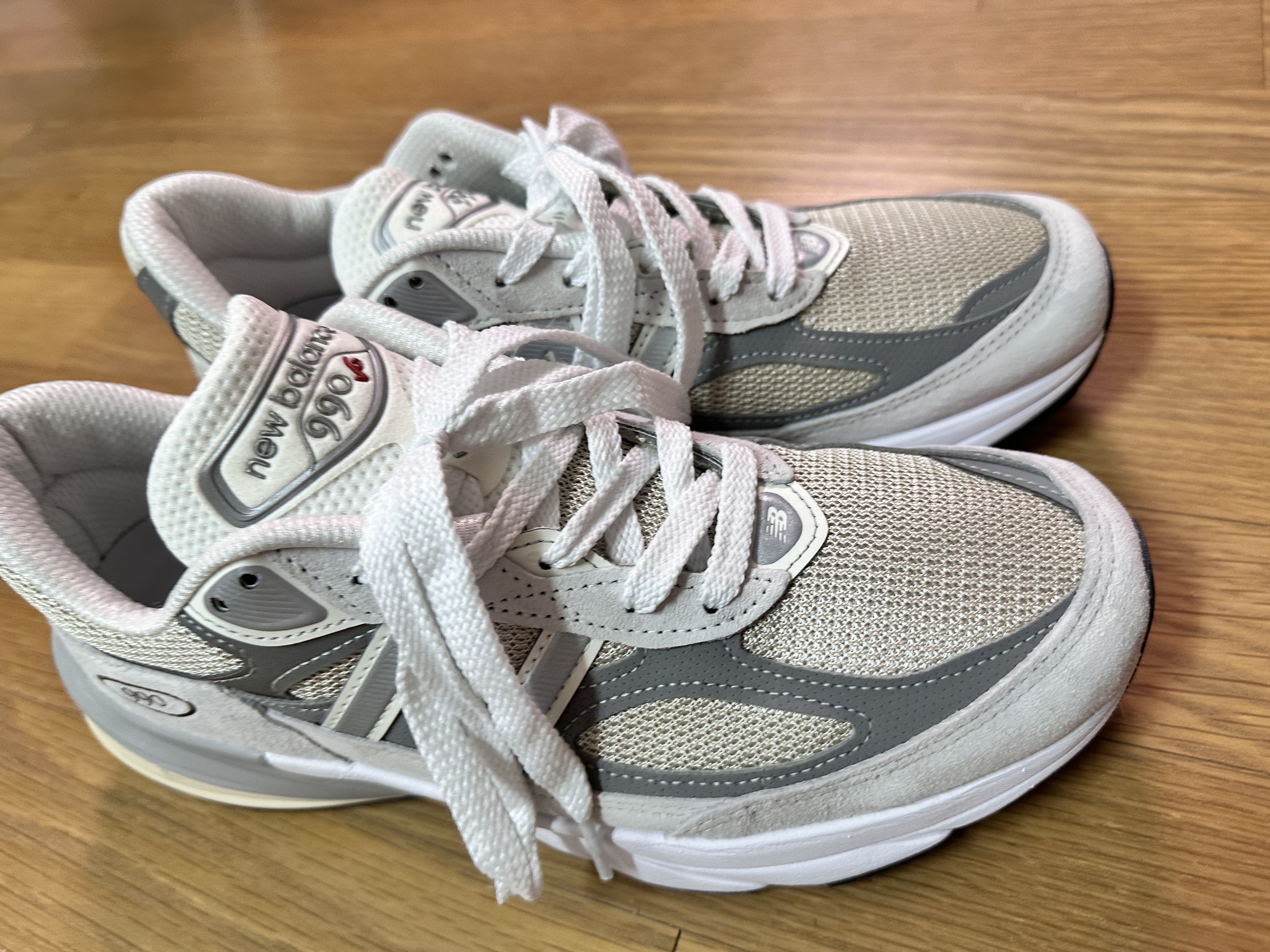 New Balance 990v6 Made in USA Reflection Marblehead 착용 스타일 - 2
