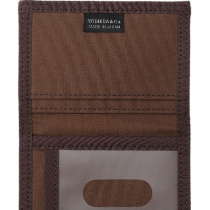 Porter Freestyle Pass Case Camel 착용 스타일 - 2