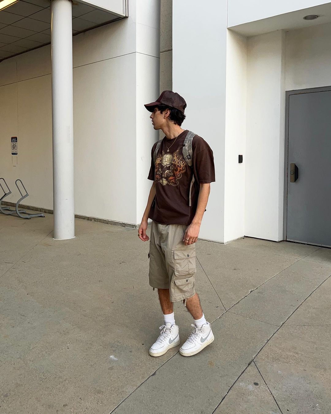 Nonnod Side Cargo Shorts Khaki, Human Made Cargo Shorts Olivedrab 착용 스타일 - 5