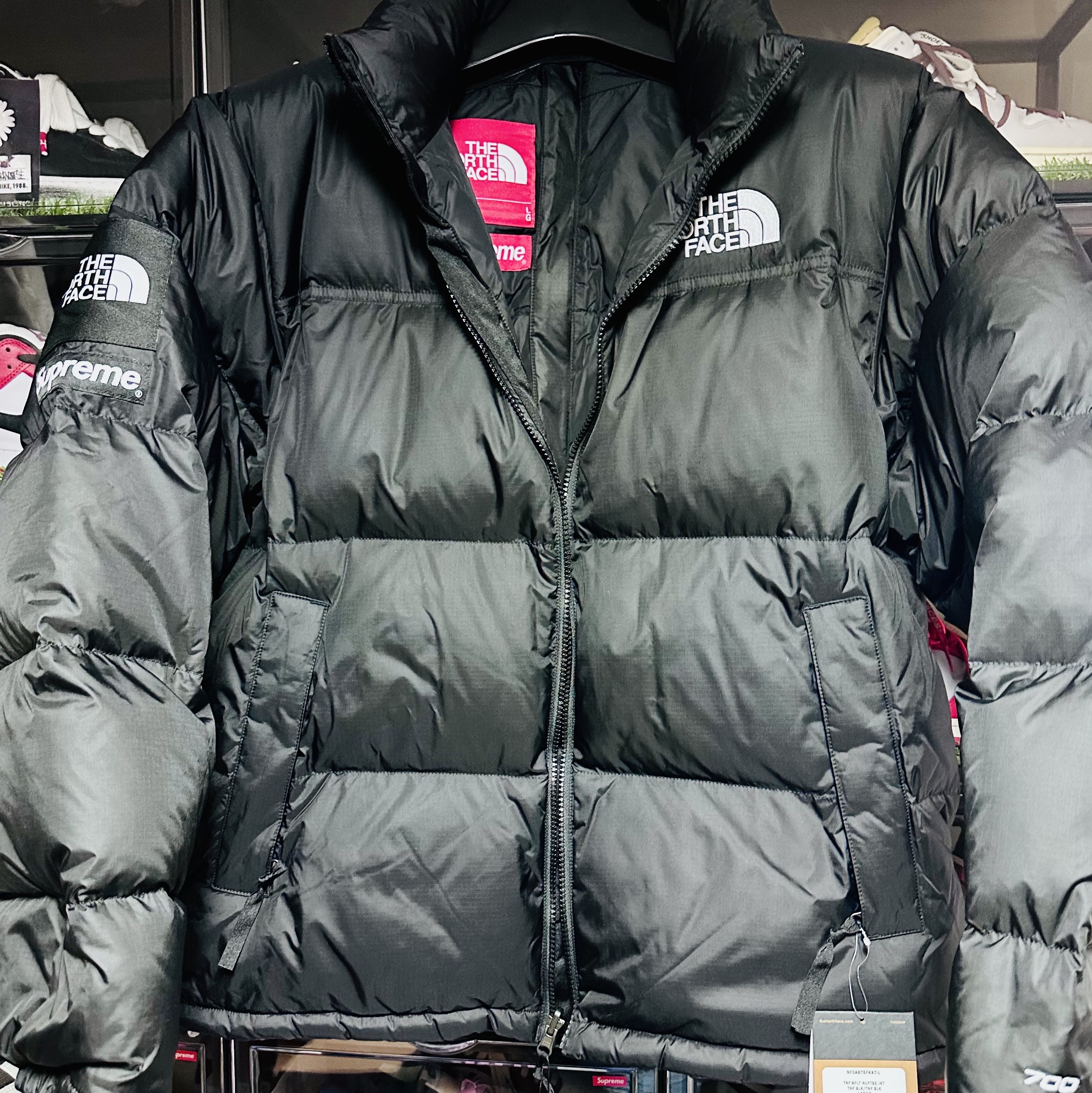 Supreme x The North Face Split Nuptse Jacket Black - 24SS 착용 스타일