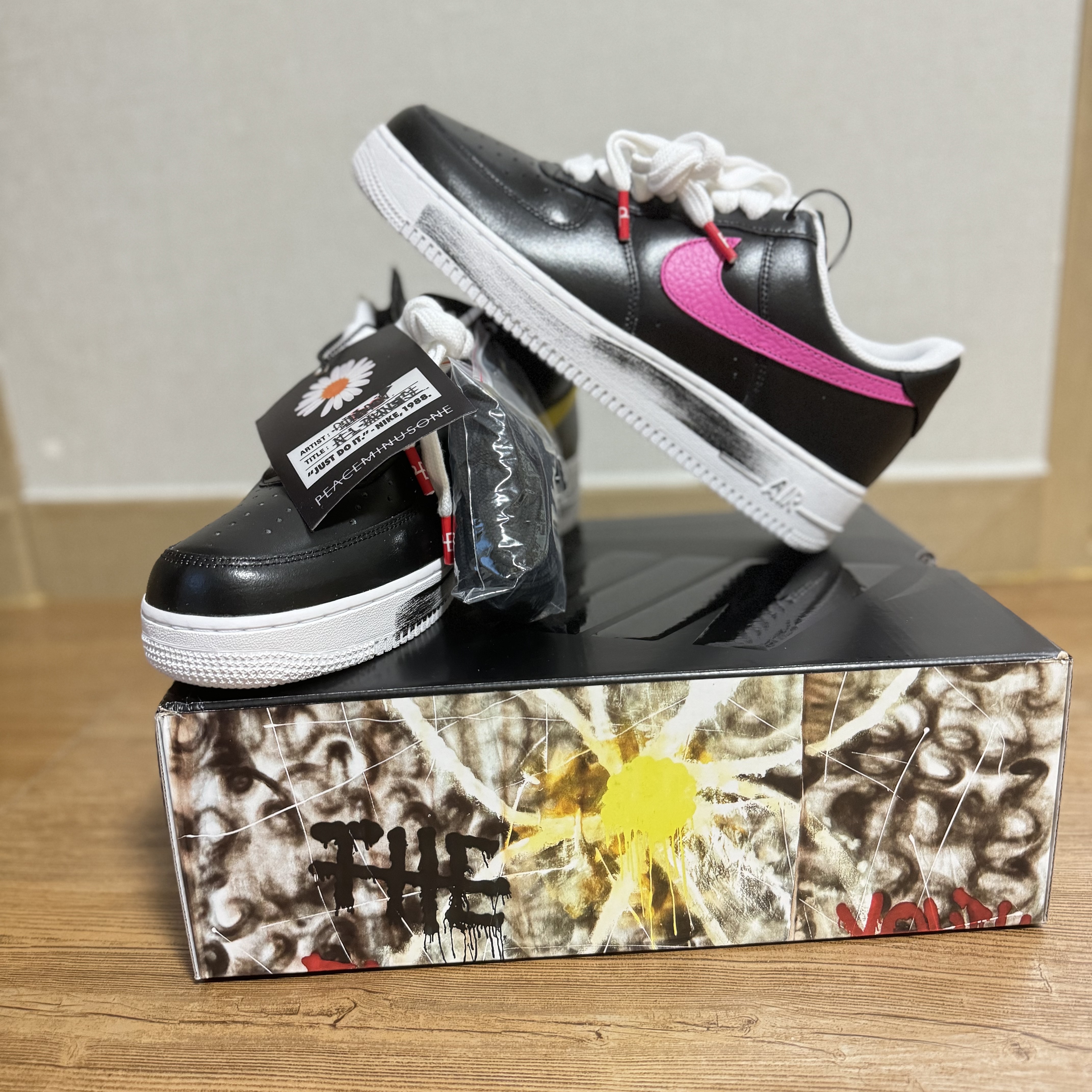 Nike x Peaceminusone Air Force 1 Low Para-Noise 3.0 Black and Multicolor 착용 스타일