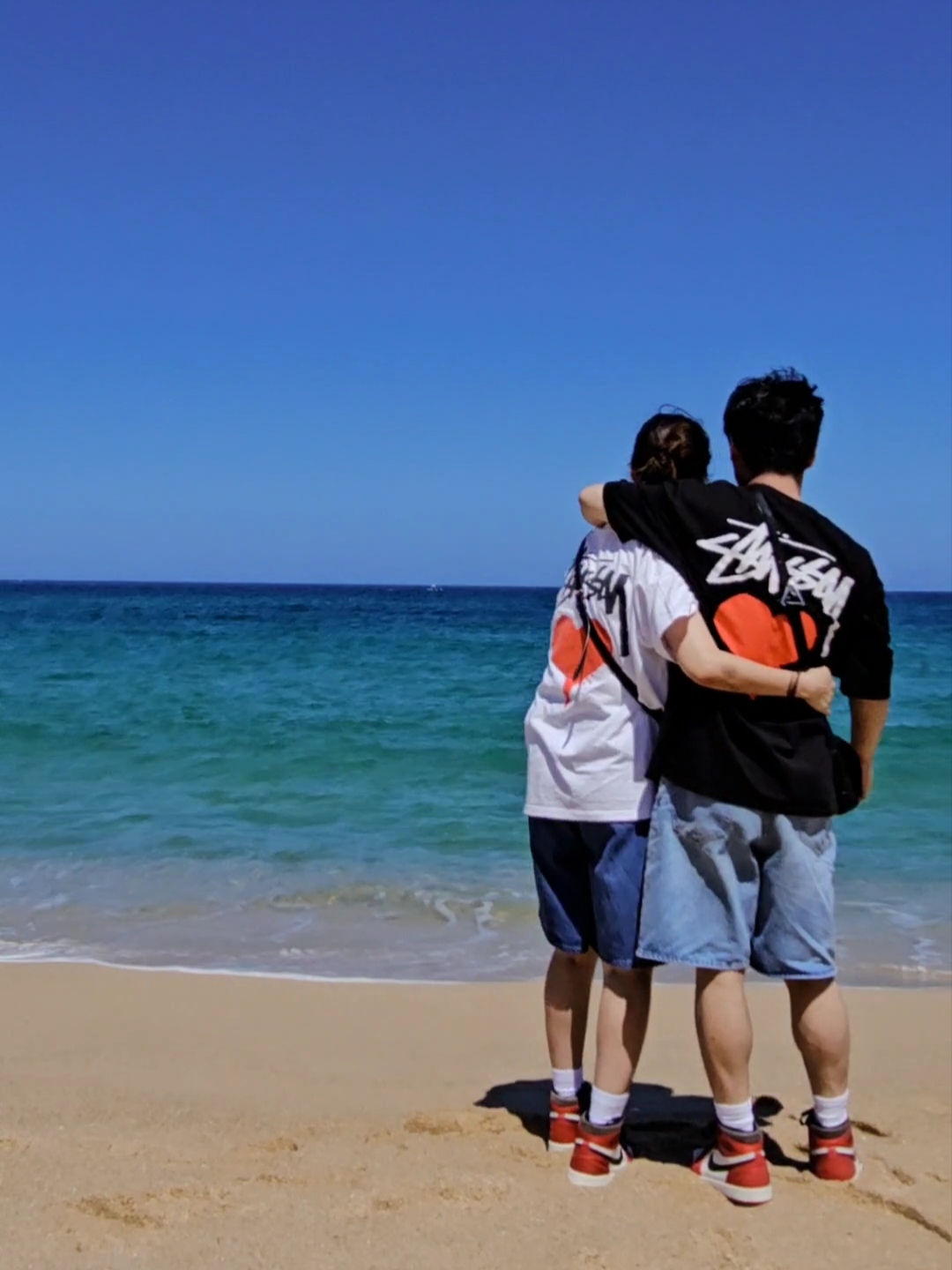 Stussy Stock Heart T-Shirt White, Jordan 1 Retro High OG Chicago 2022 착용 스타일