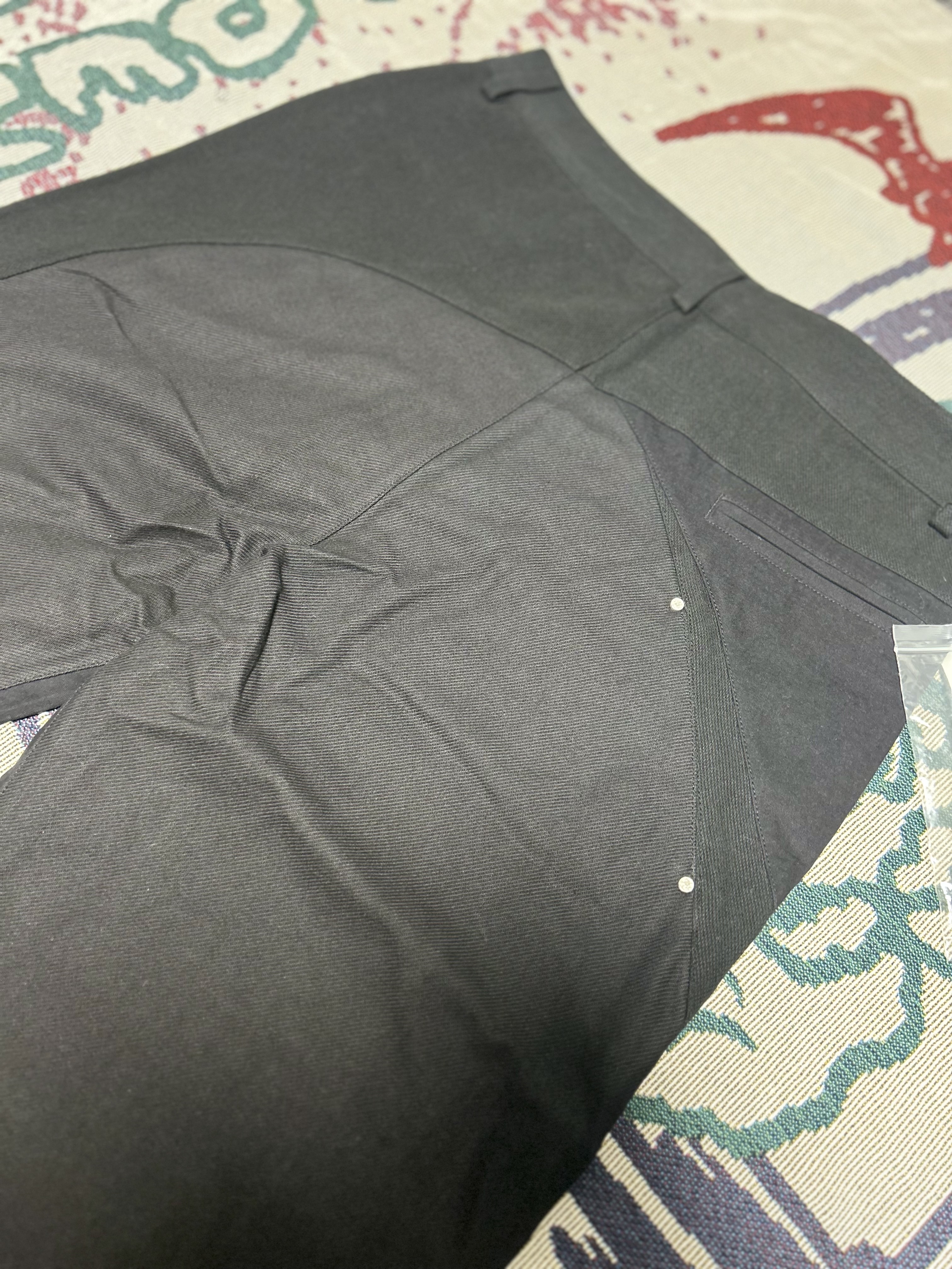 Xlim Ep.4 04 Trousers Black 착용 스타일 - 6