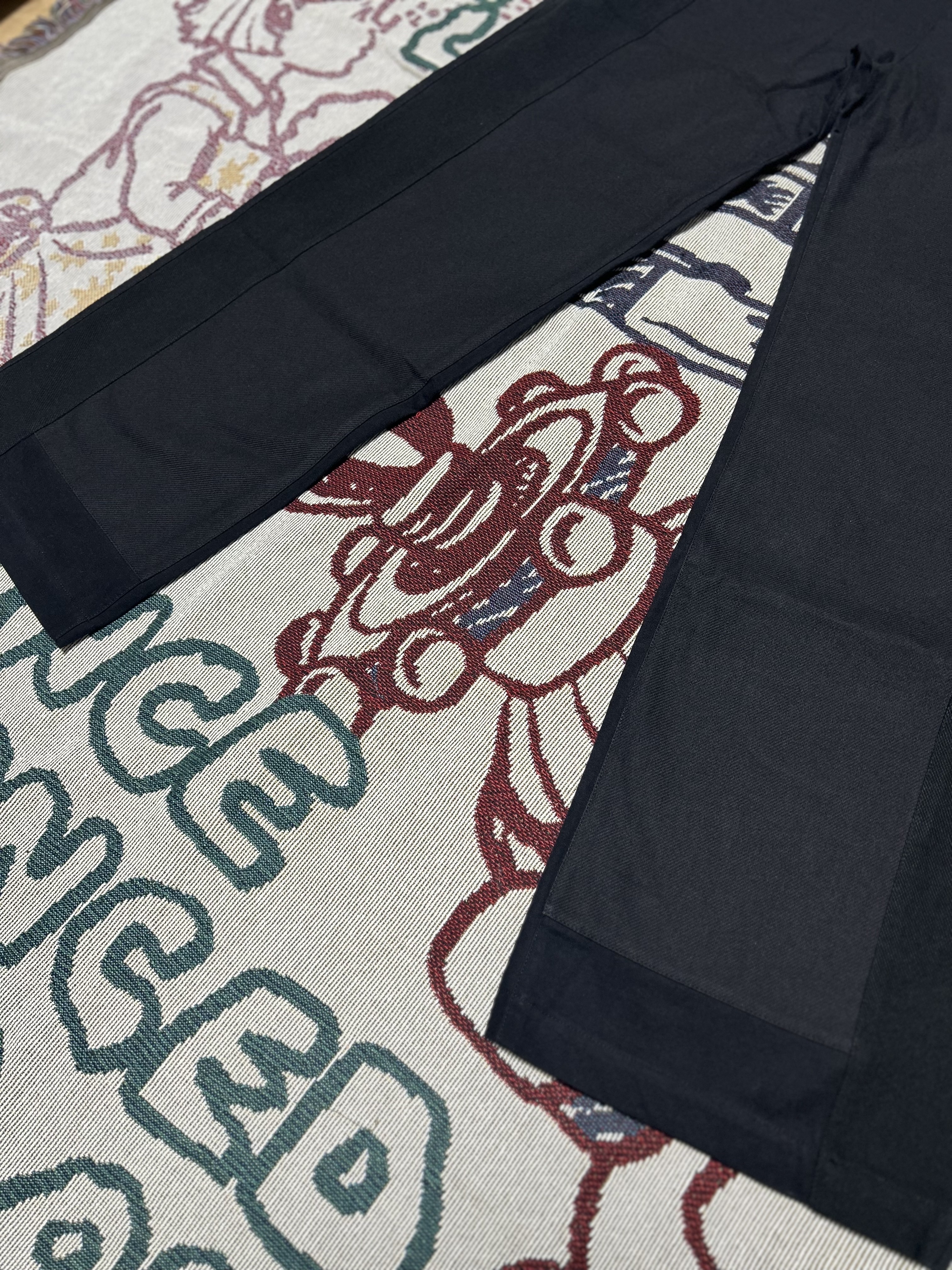 Xlim Ep.4 04 Trousers Black 착용 스타일 - 3