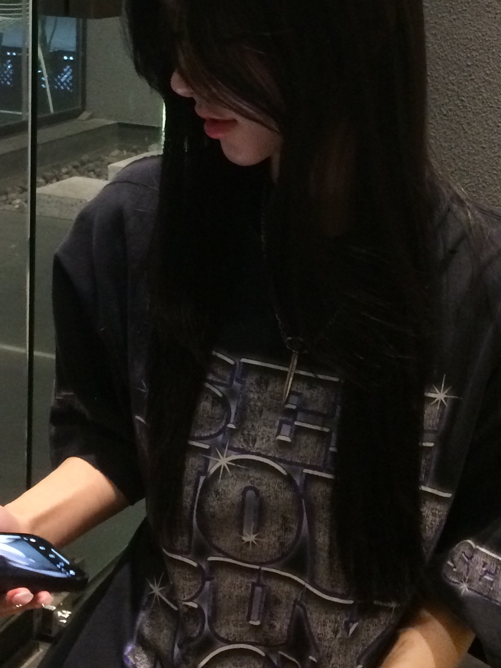 Balenciaga SNBN Inside Out Oversized T-Shirt Black, (W) Balenciaga 3XL Sneakers Light Beige 착용 스타일 - 2