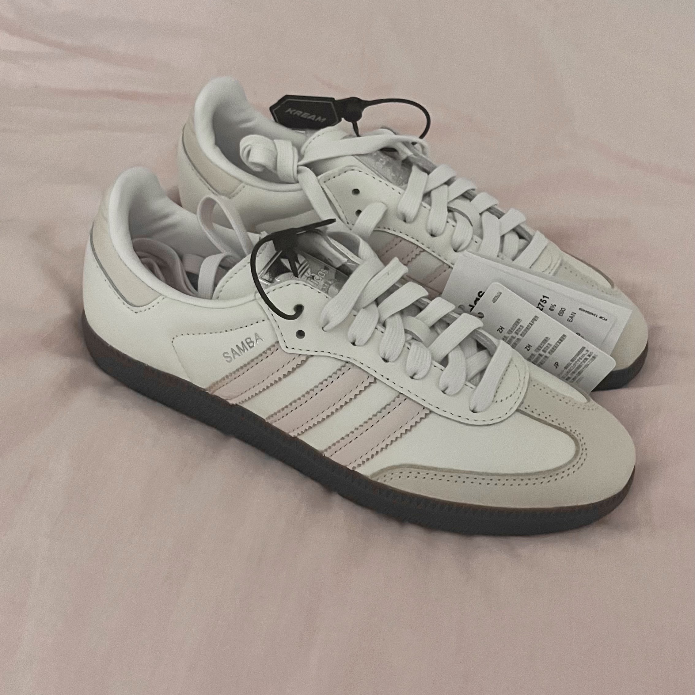 (W) Adidas Samba OG Cloud White Wonder Quartz 착용 스타일