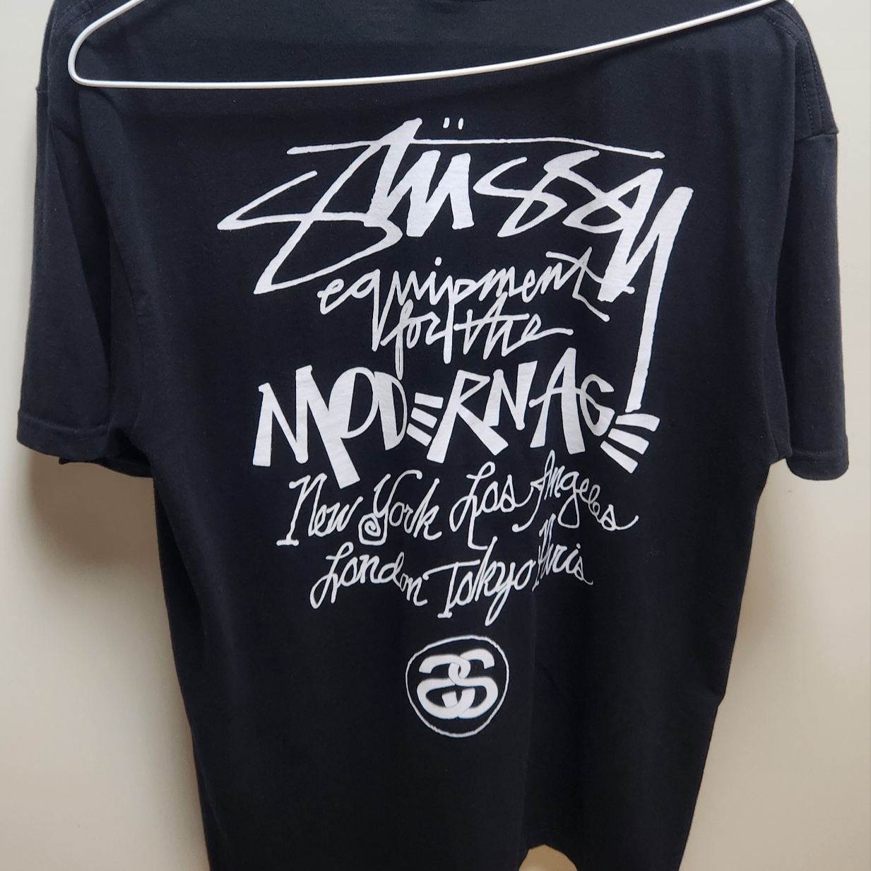 Stussy Modern Age T-Shirt Black 착용 스타일
