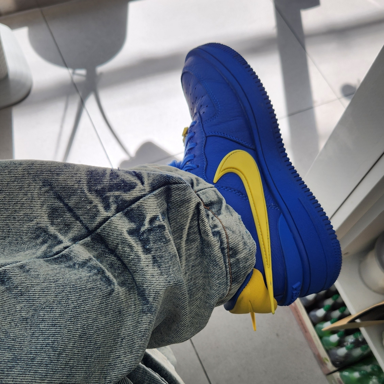 Nike x Ambush Air Force 1 Low SP Game Royal and Vivid Sulfur 착용 스타일