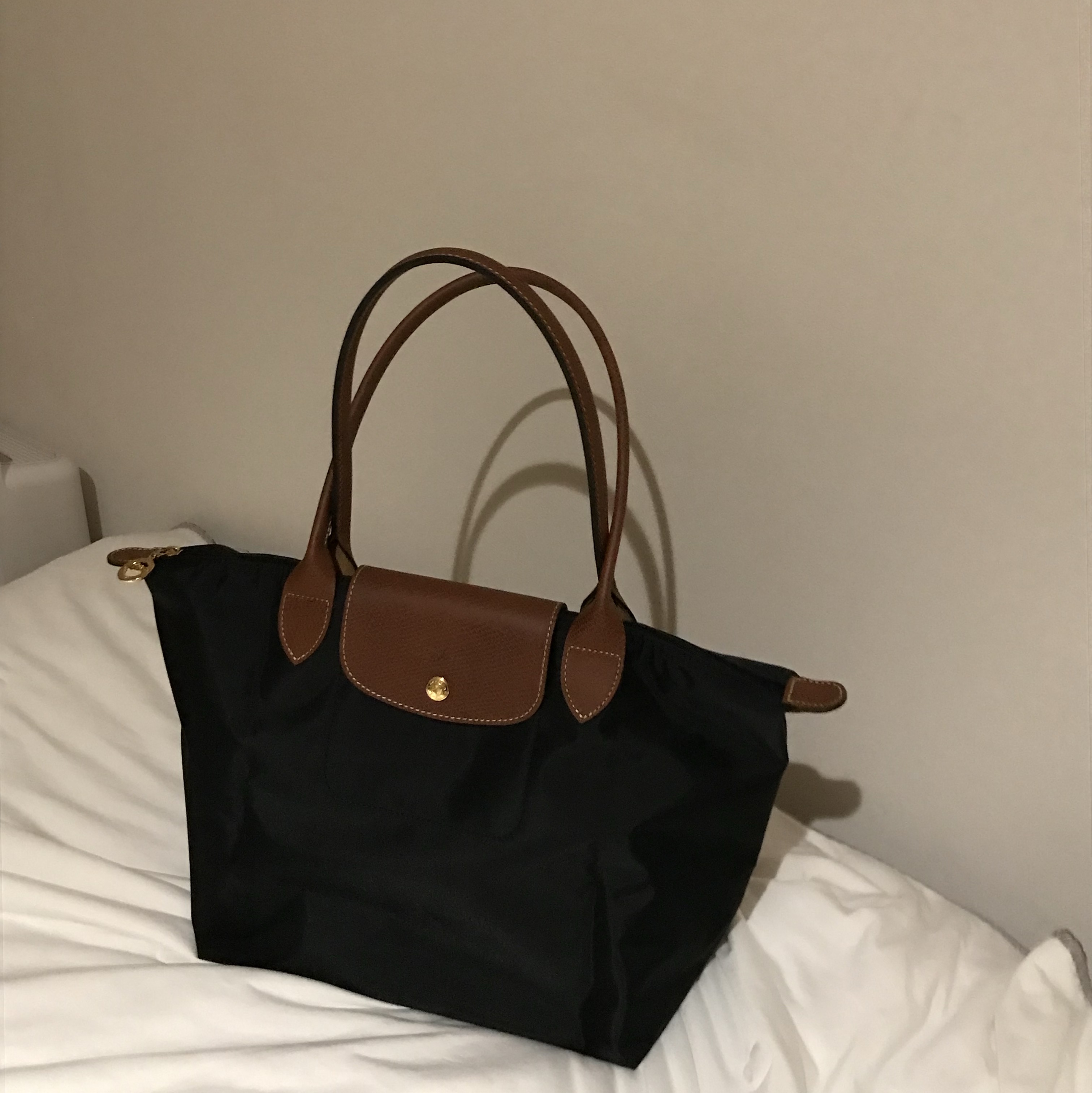 Longchamp Le Pliage Original Tote Bag M Black, (W) A.P.C. VPC T-Shirt White Dark Navy 착용 스타일 - 2